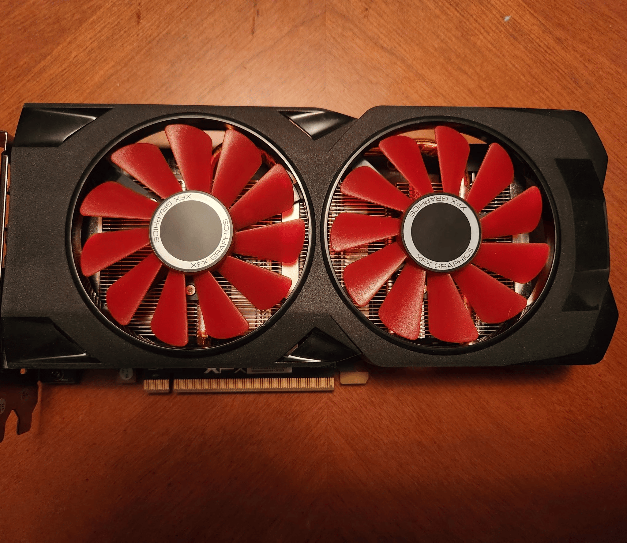 AMD XFX  RX570 8GB