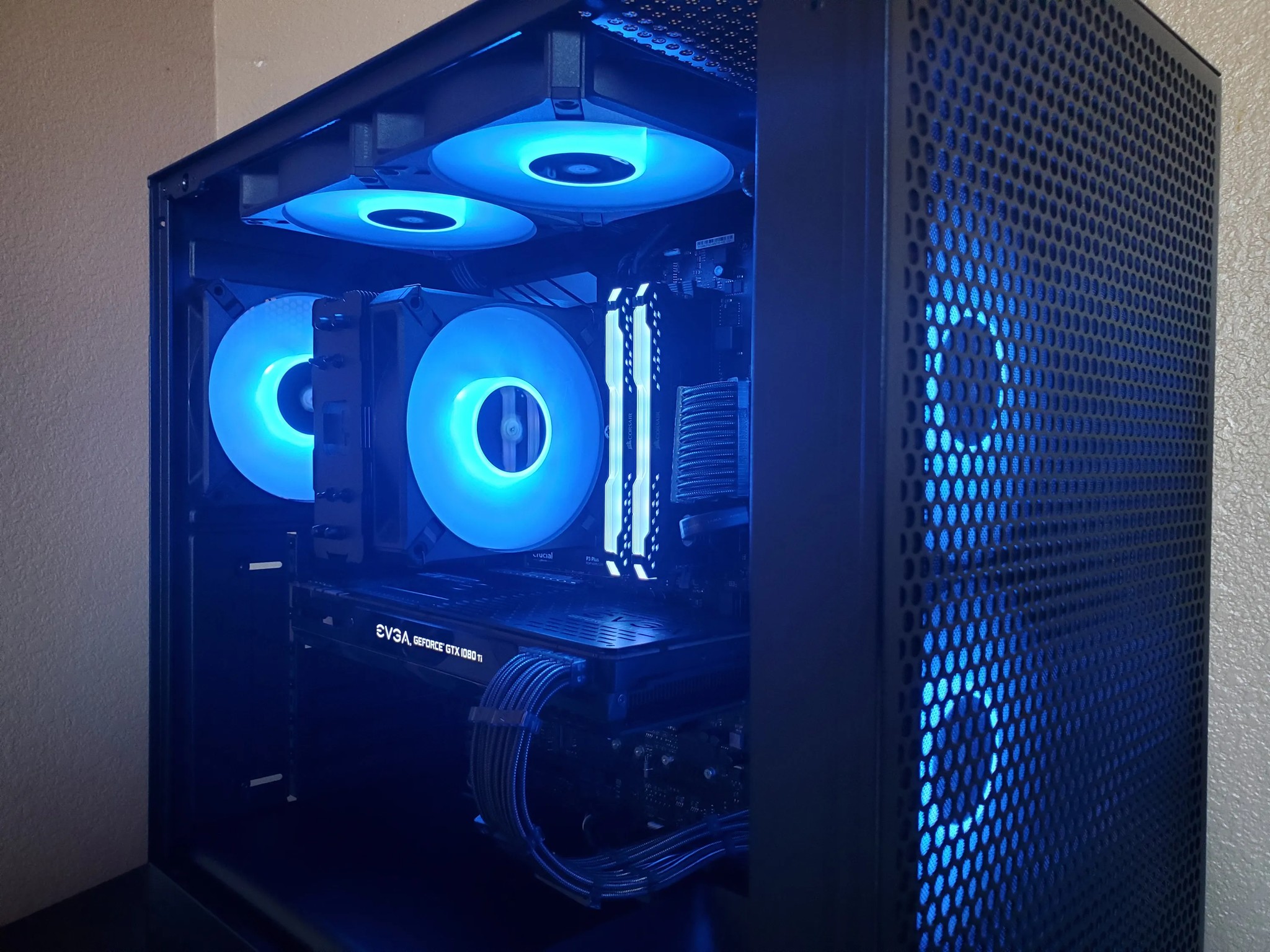 Ryzen 5 5600X | GTX 1080Ti 11GB | 16GB RAM | 1TB M.2 SSD