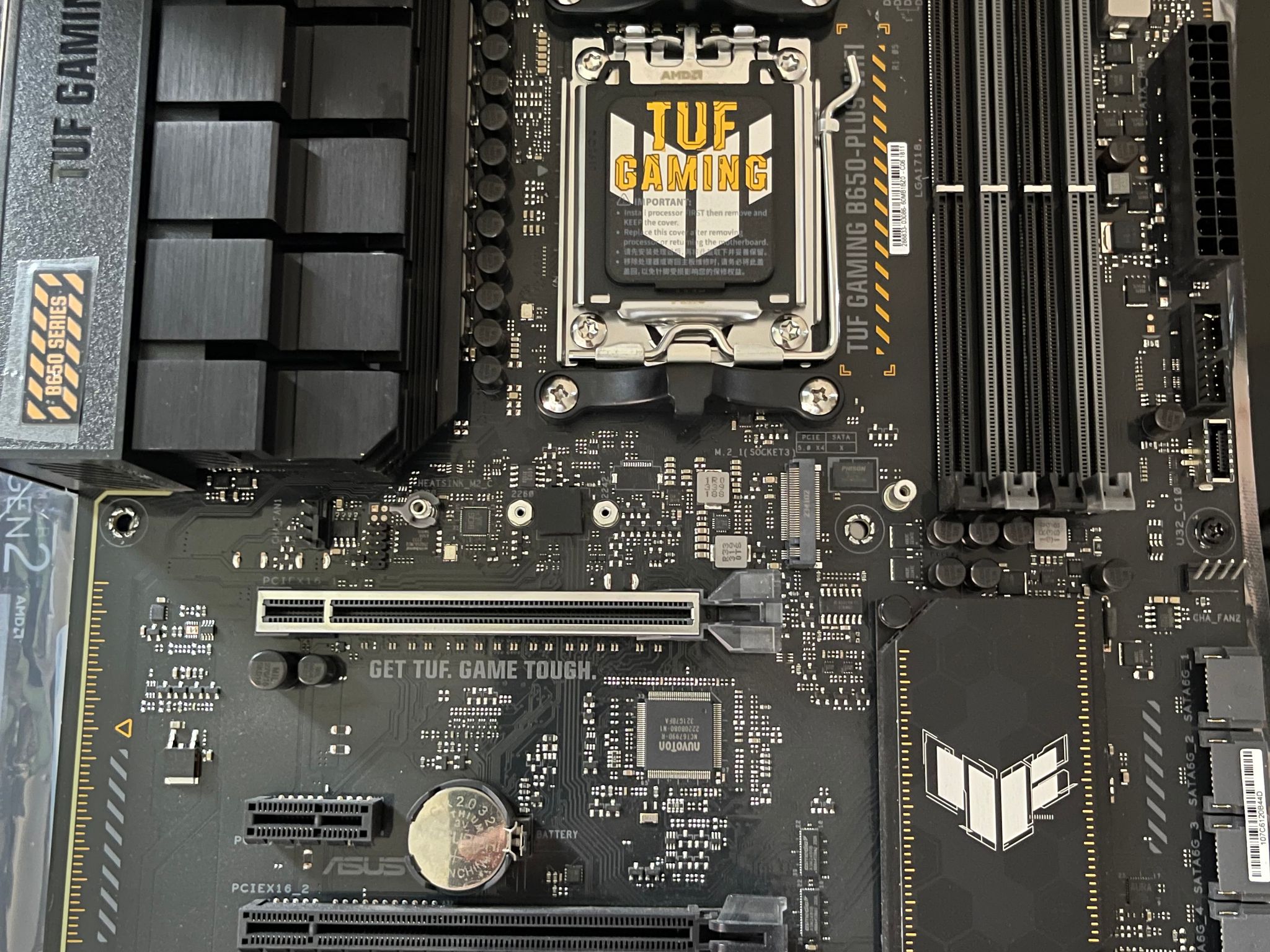 TUF GAMING B650 Plus Wifi  ( Missing Antenna)