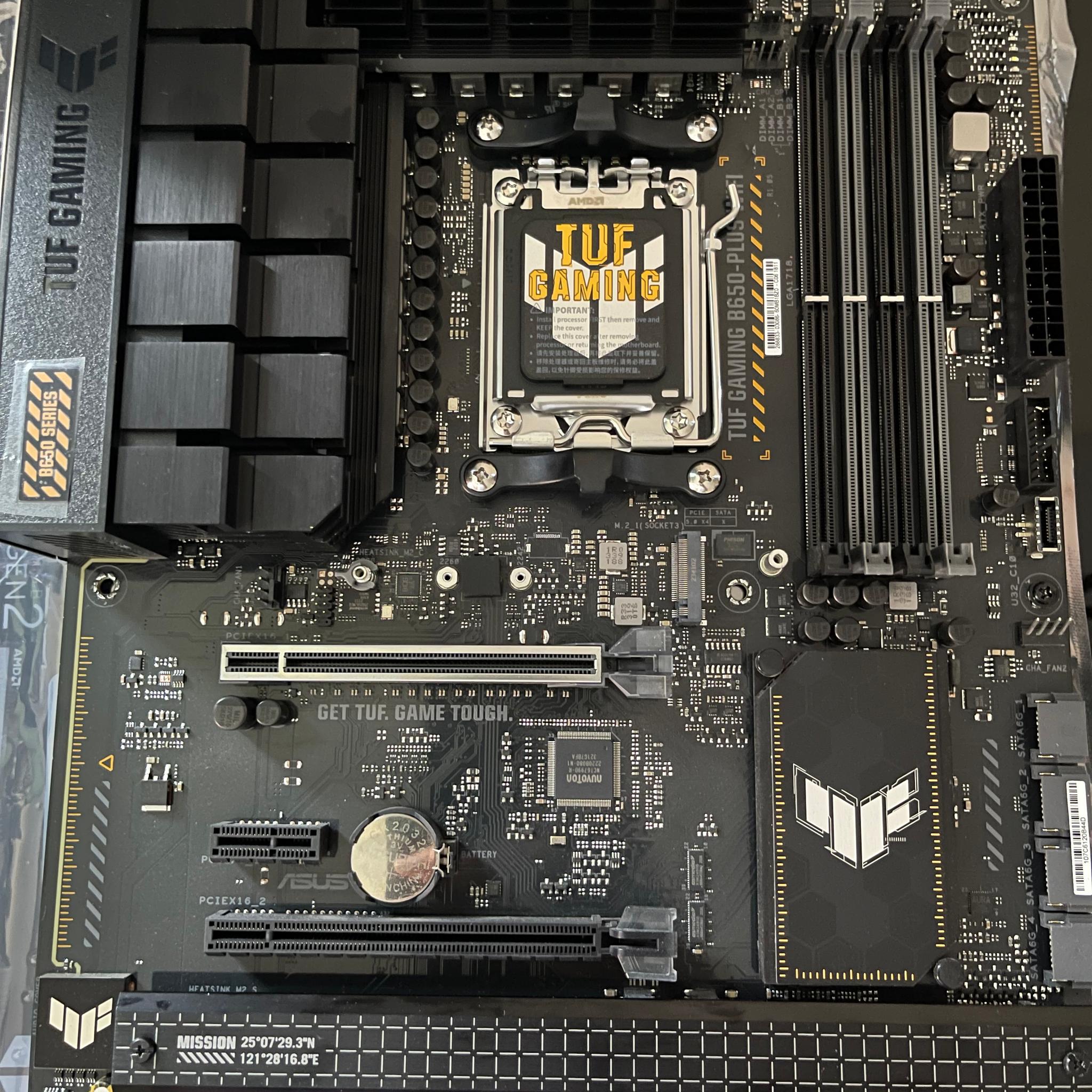TUF GAMING B650 Plus Wifi  ( Missing Antenna)