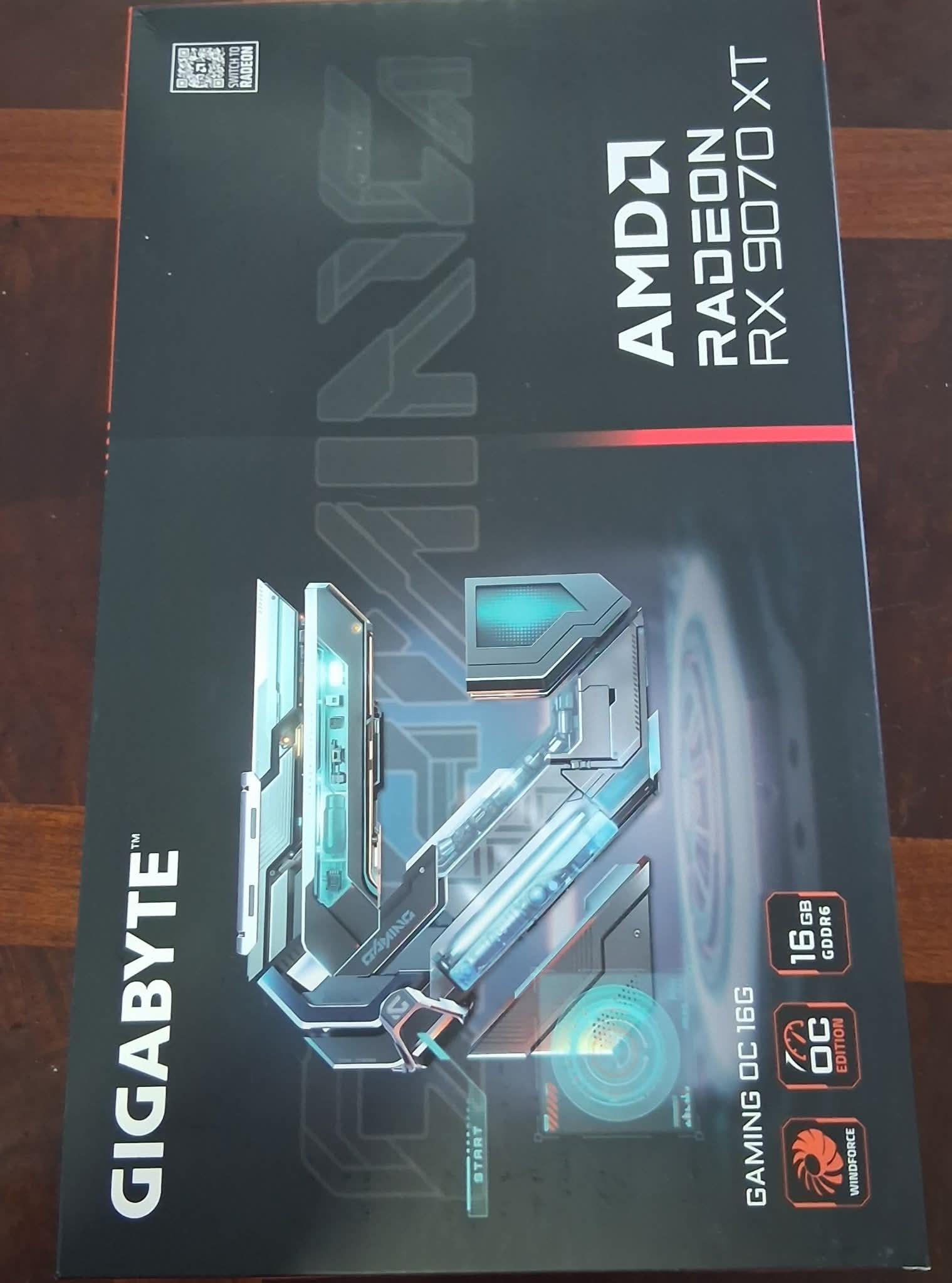 GIGABYTE RX 9070 XT GAMING OC 16G