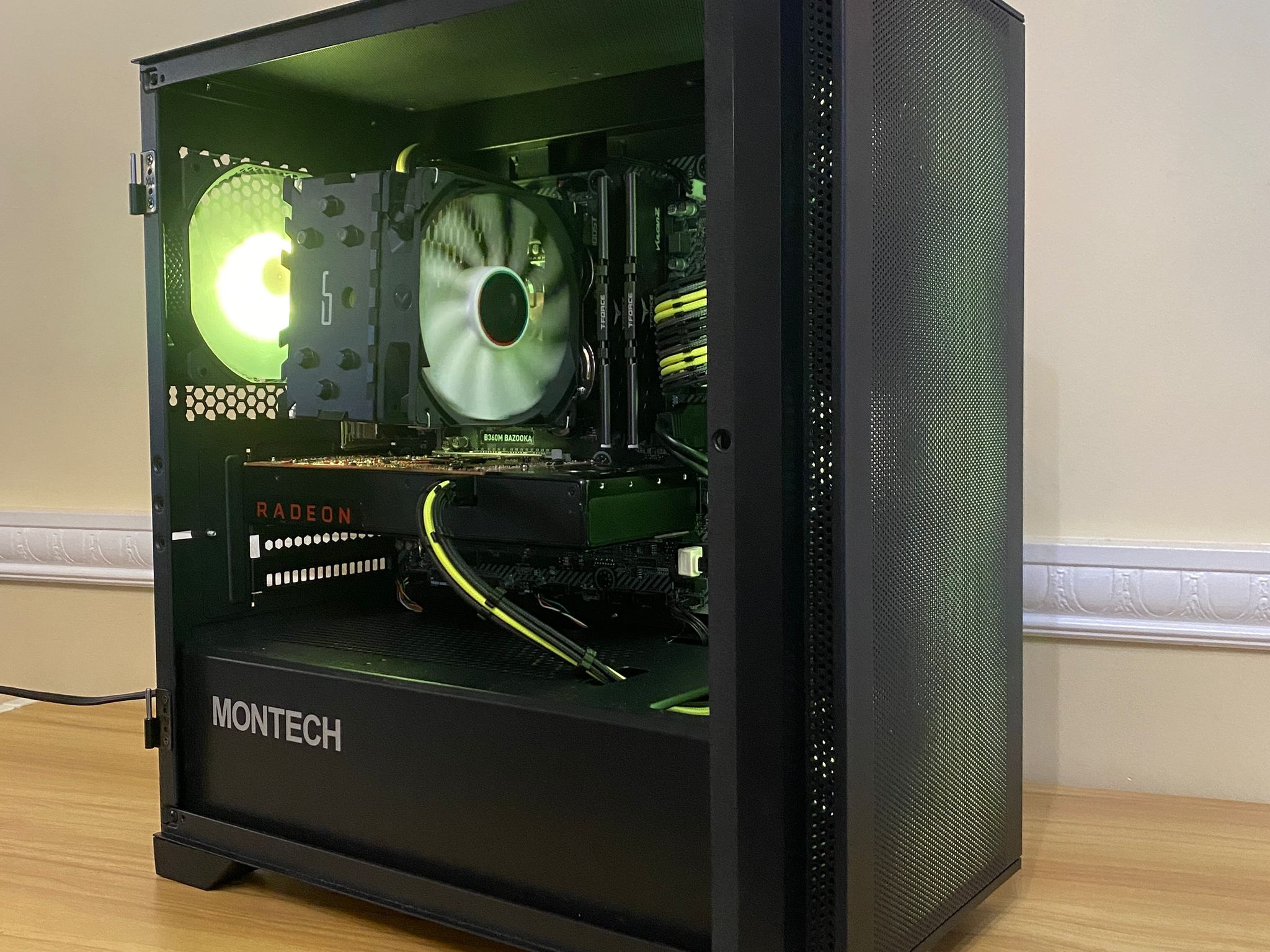 Raze | i5-8400 RX580 Gaming PC