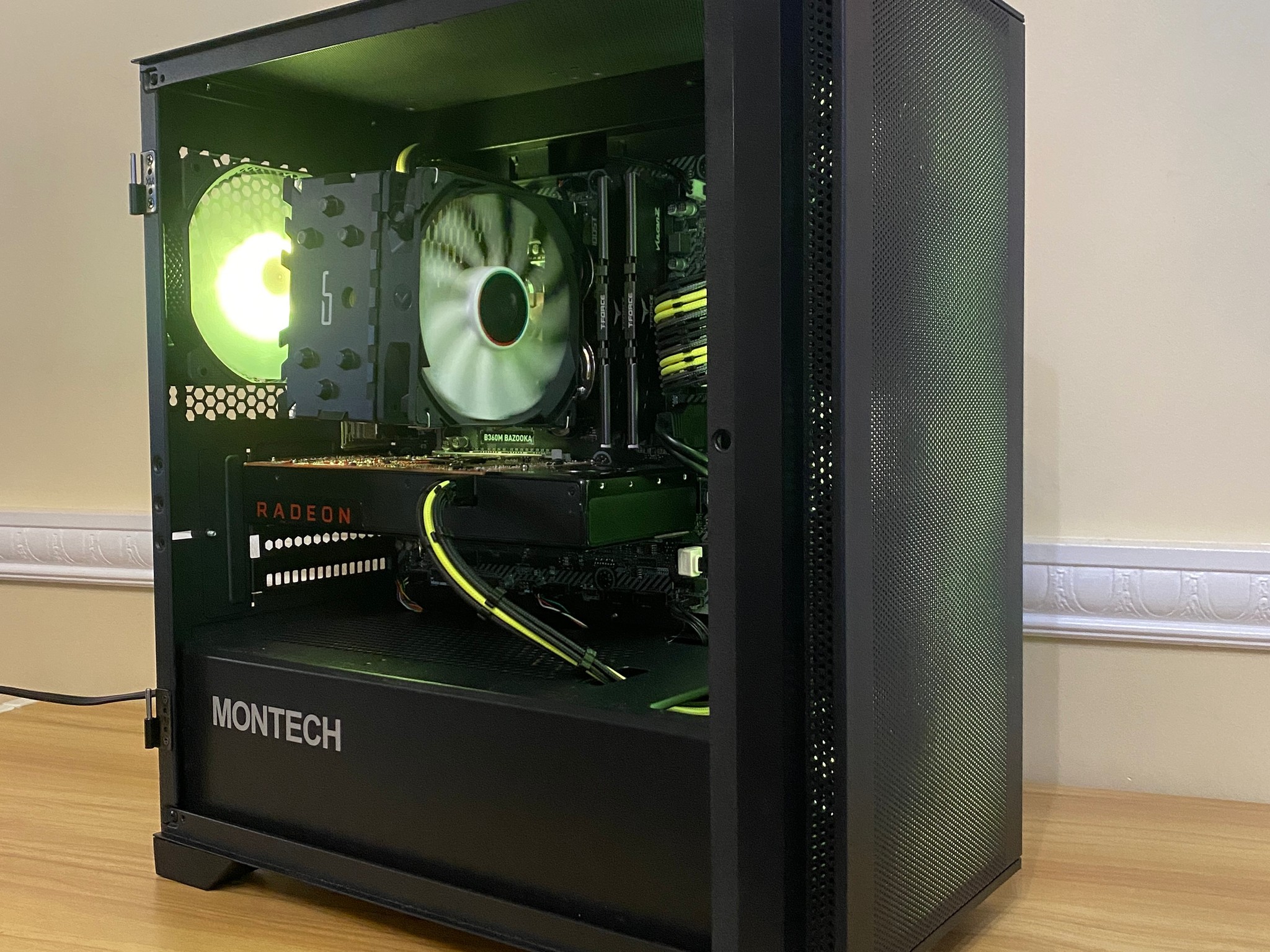Raze | i5-8400 RX580 Gaming PC