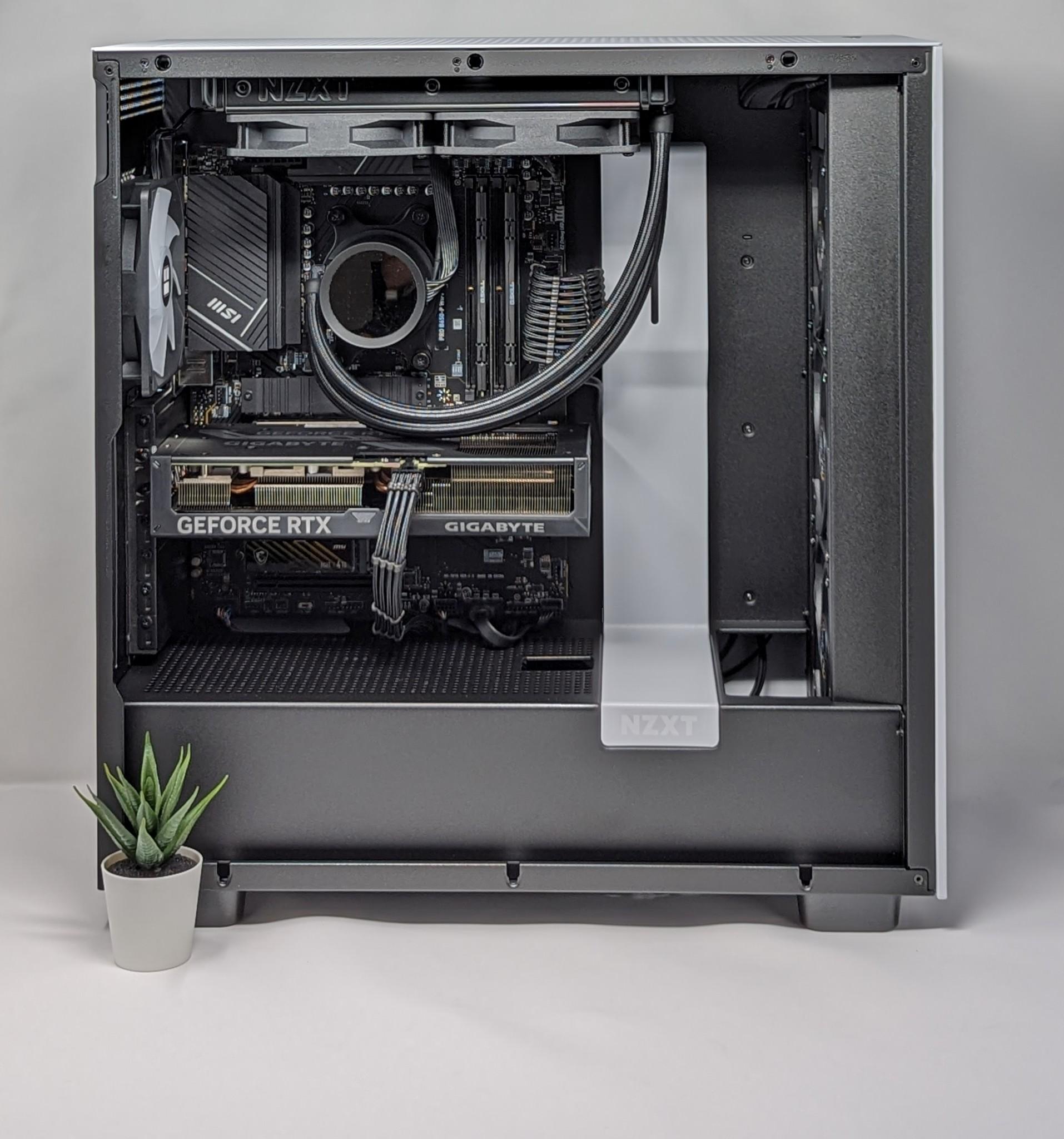RyzenFlow | Nvidia RTX 4070 | Ryzen 7 7700X | 32gb RAM | Samsung 990 Pro 1TB Gen 4 NVMe SSD
