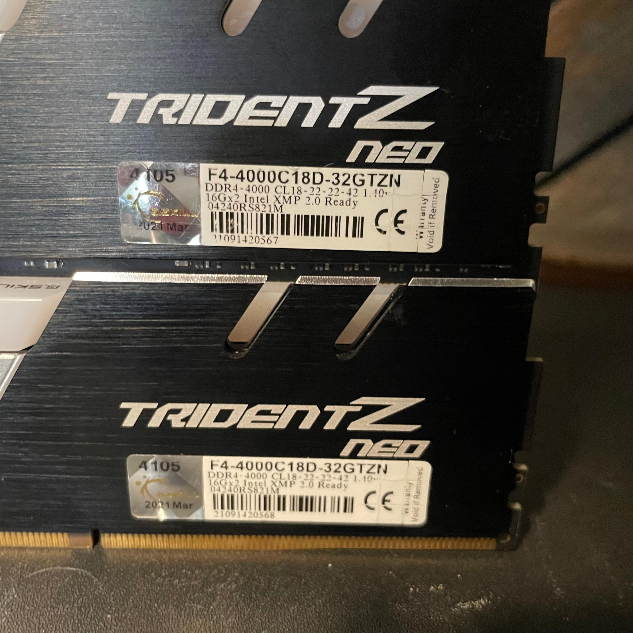 G.Skill Trident Z Neo - 16GBx2 - DDR4-4000 - RGB - CL18-22-23-42
