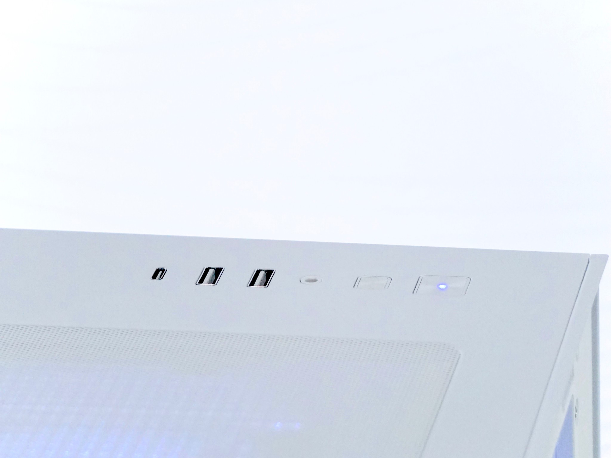 FINAL! | RTX 2070 8GB | Ryzen 5 3600 | 16GB | 512GB NVMe | Clean White Build| $550