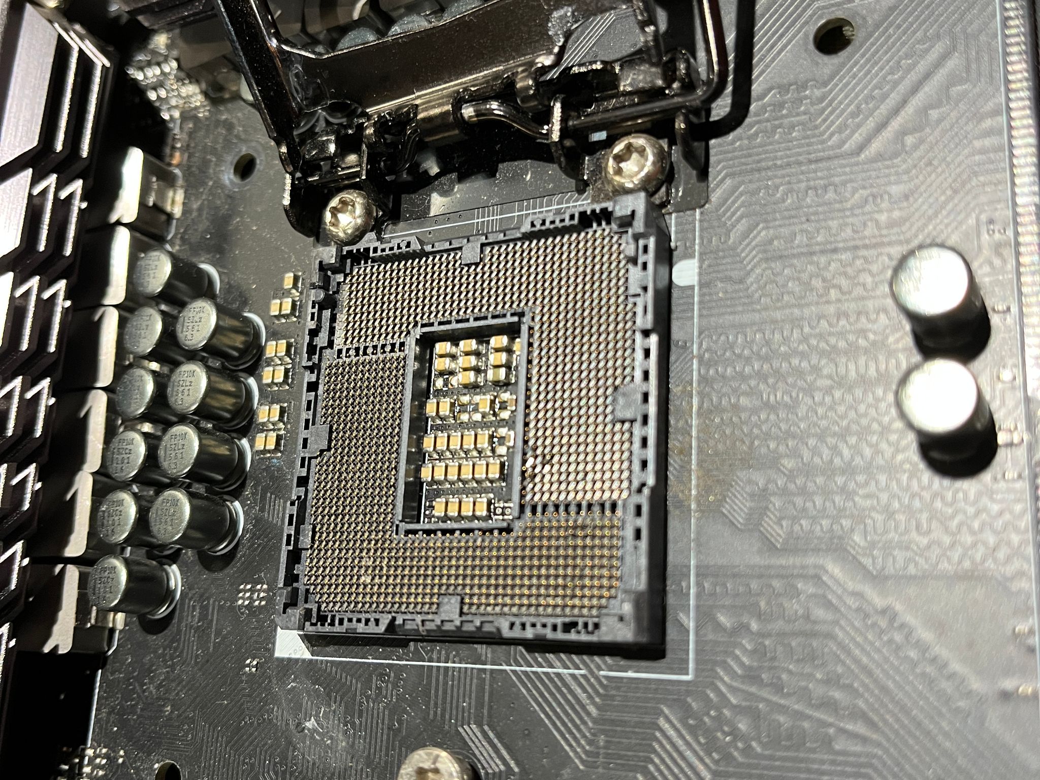 ASUS MAXIMUS VIII HERO LGA 1151 Motherboard – Parts / Not Working – Bent Pins