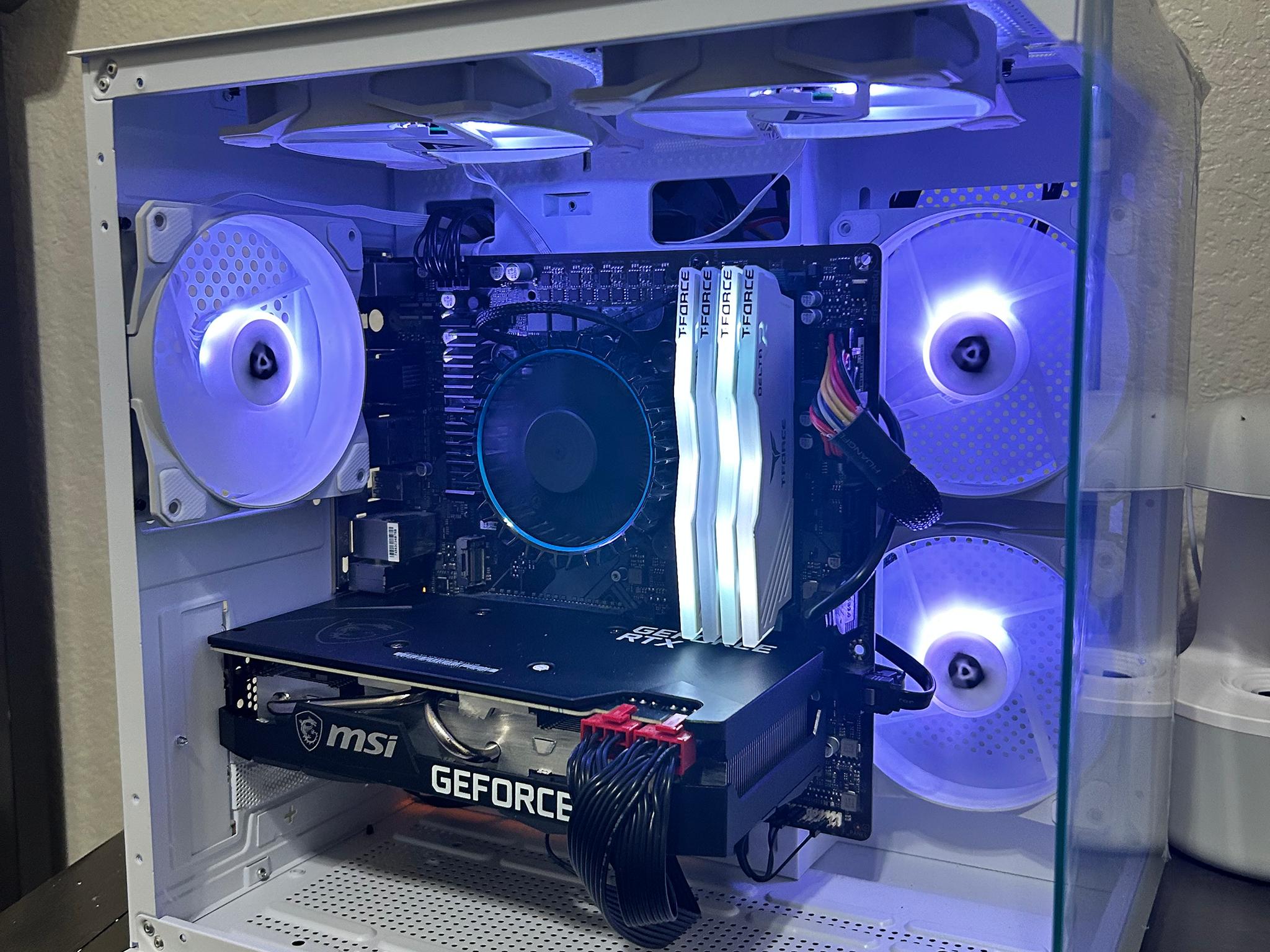 White Mamba⚪️🐼 Intel i3 13100 | MSI RTX 3070 Ventus 2X | Gigabyte B760M DS3H | Delta 32GB DDR4 3600