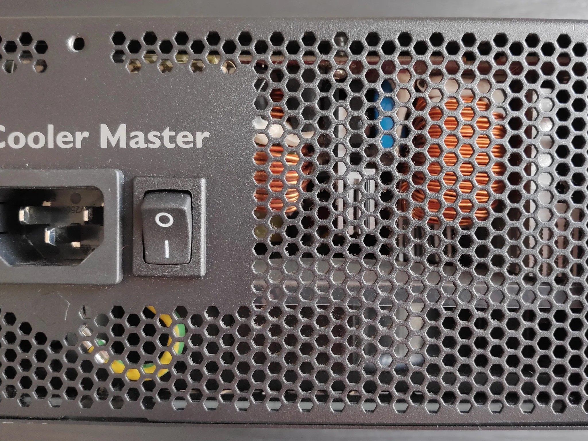 Cooler Master V850 Fully Modular 80 Plus Gold Power Supply