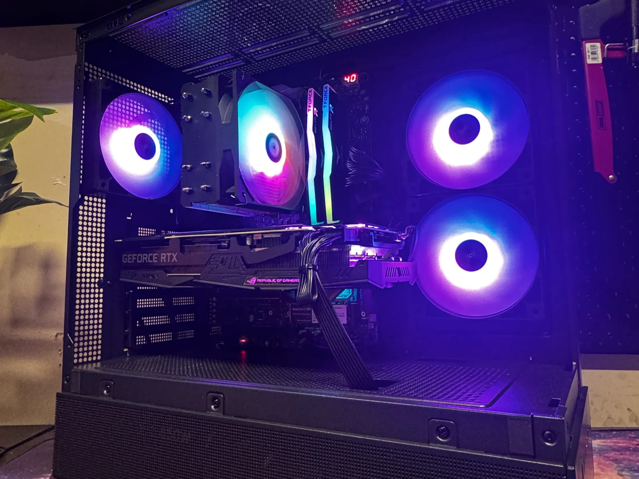 [Phoenix] || R7-3700X + RTX 2080 8G w/ 1TB NVMe & 16GB DDR4