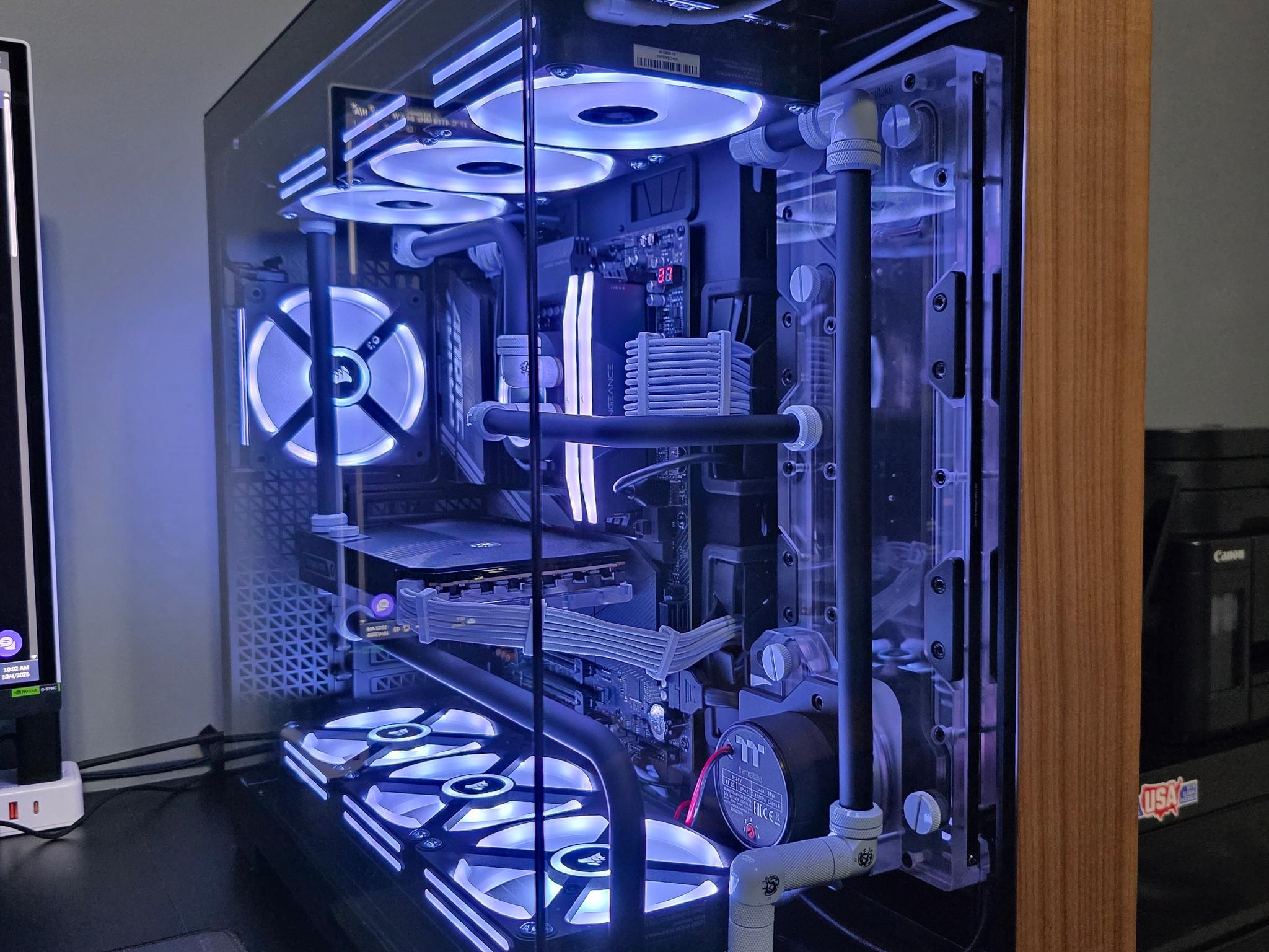 GeForce RTX 5090 /Ryzen 7 9800X3D Custom Gaming / Workstation PC