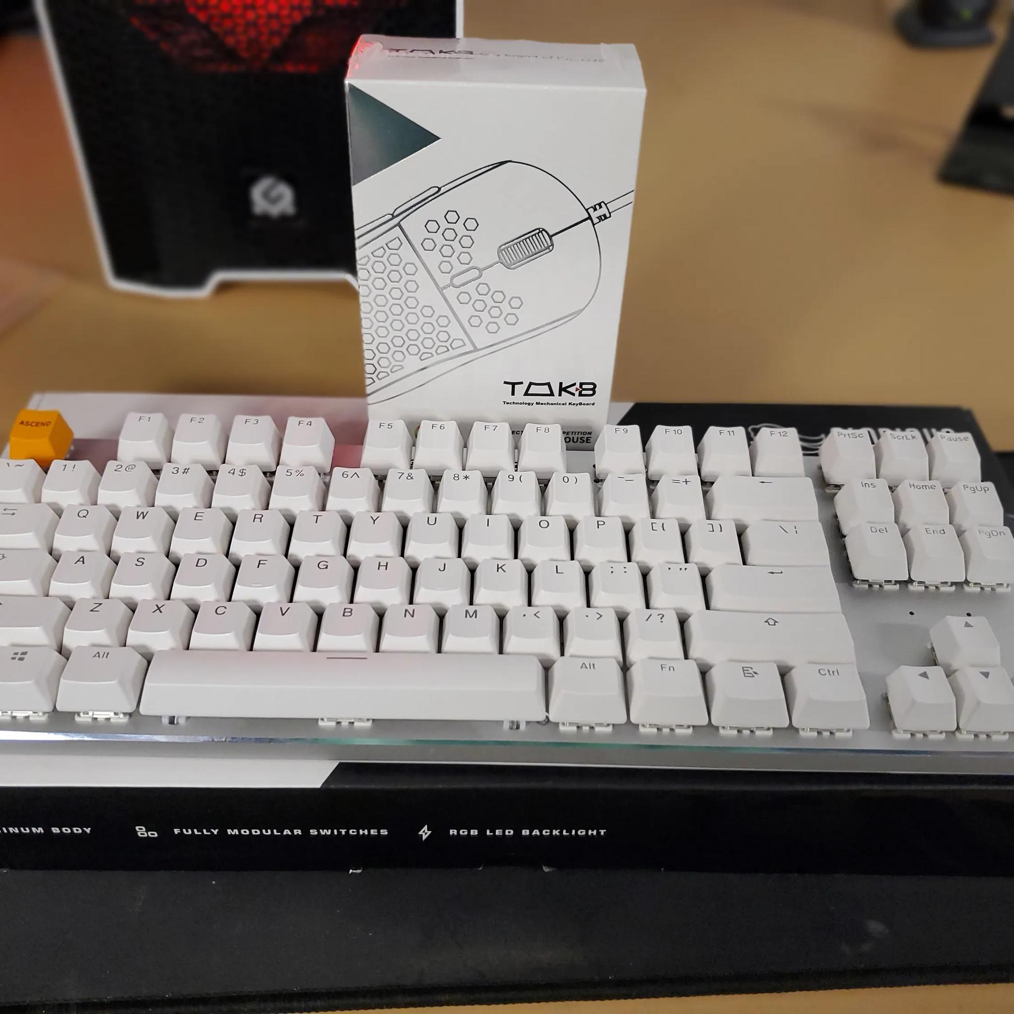 RTX 3060 12GB | Ryzen 5 3600 White and Black WIFI Edition