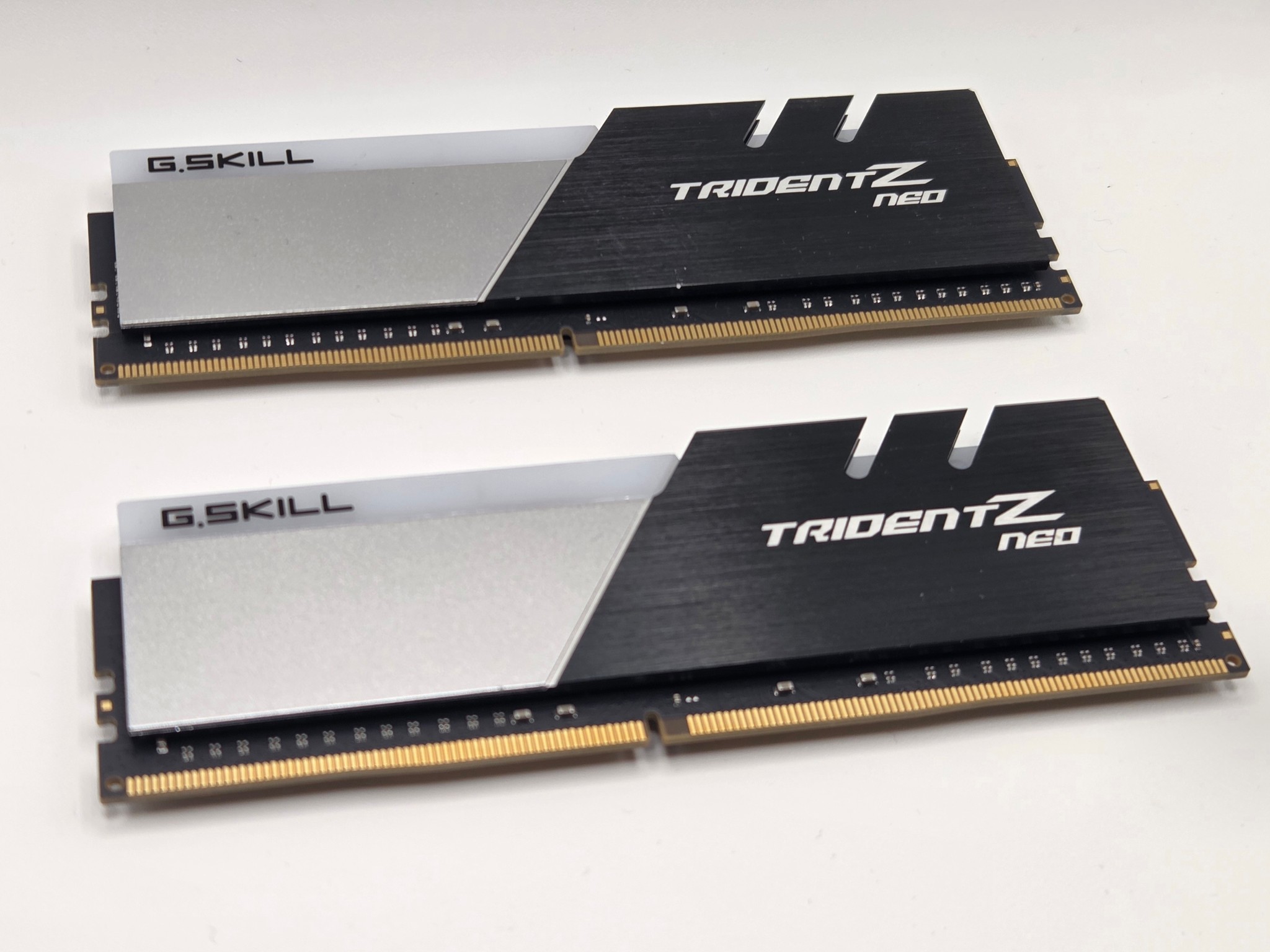 G.Skill TridentZ CL18 DDR4-3600 64gb (32GBx2)