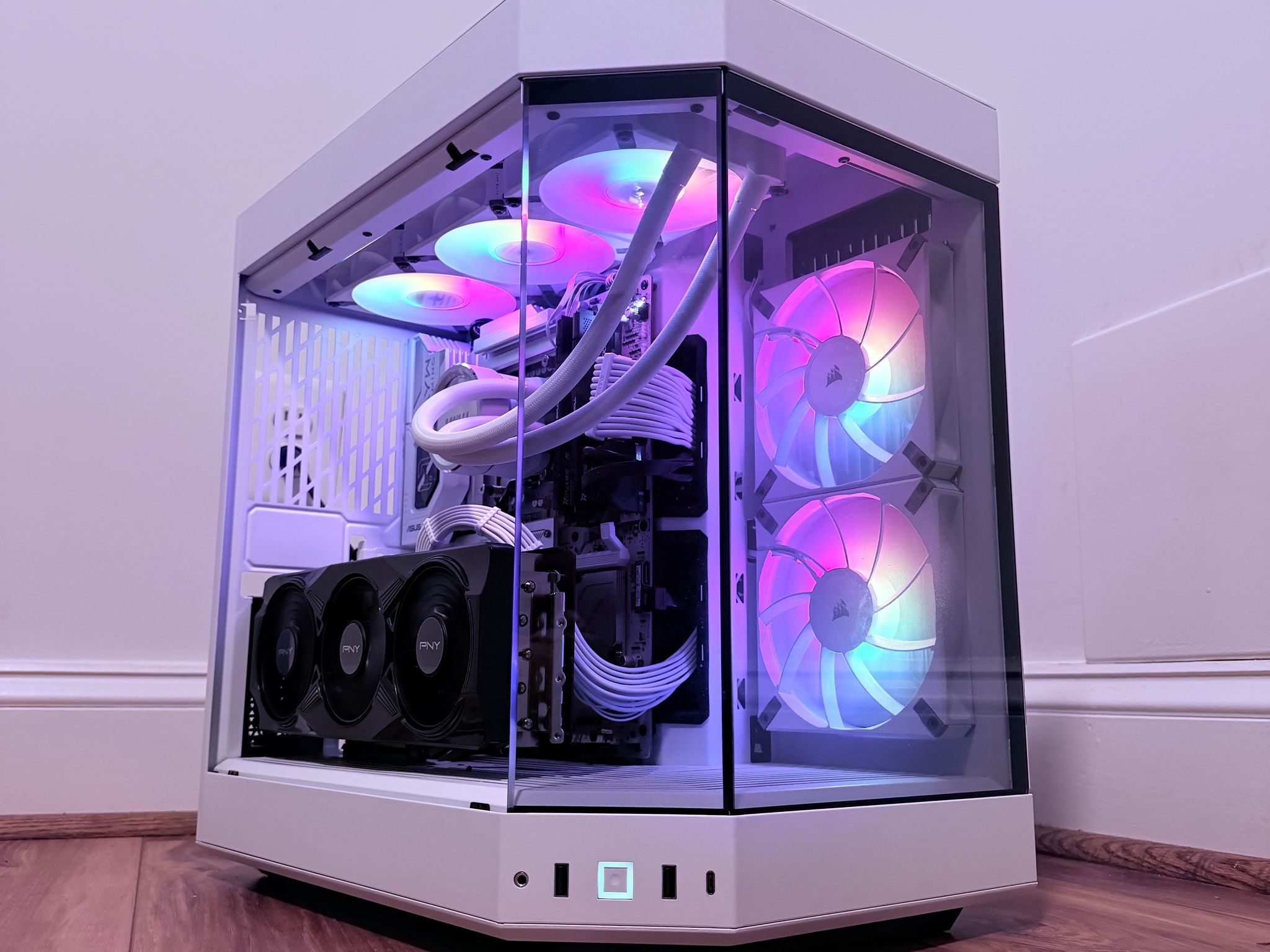 ⚪️"Aurora Prism"⚪️| 1440p/4k Gaming | RTX 5070 Ti | Ultra 7 265k | 32B Ram | 2tb Storage | WiFi