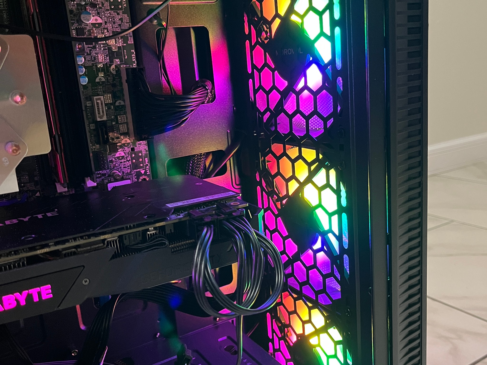 NVIDIA RTX 2070, Intel i7-6700k, 12GB RAM, 870 GB Storage, High FPS RGB Gaming PC w/ Wi-Fi & BT
