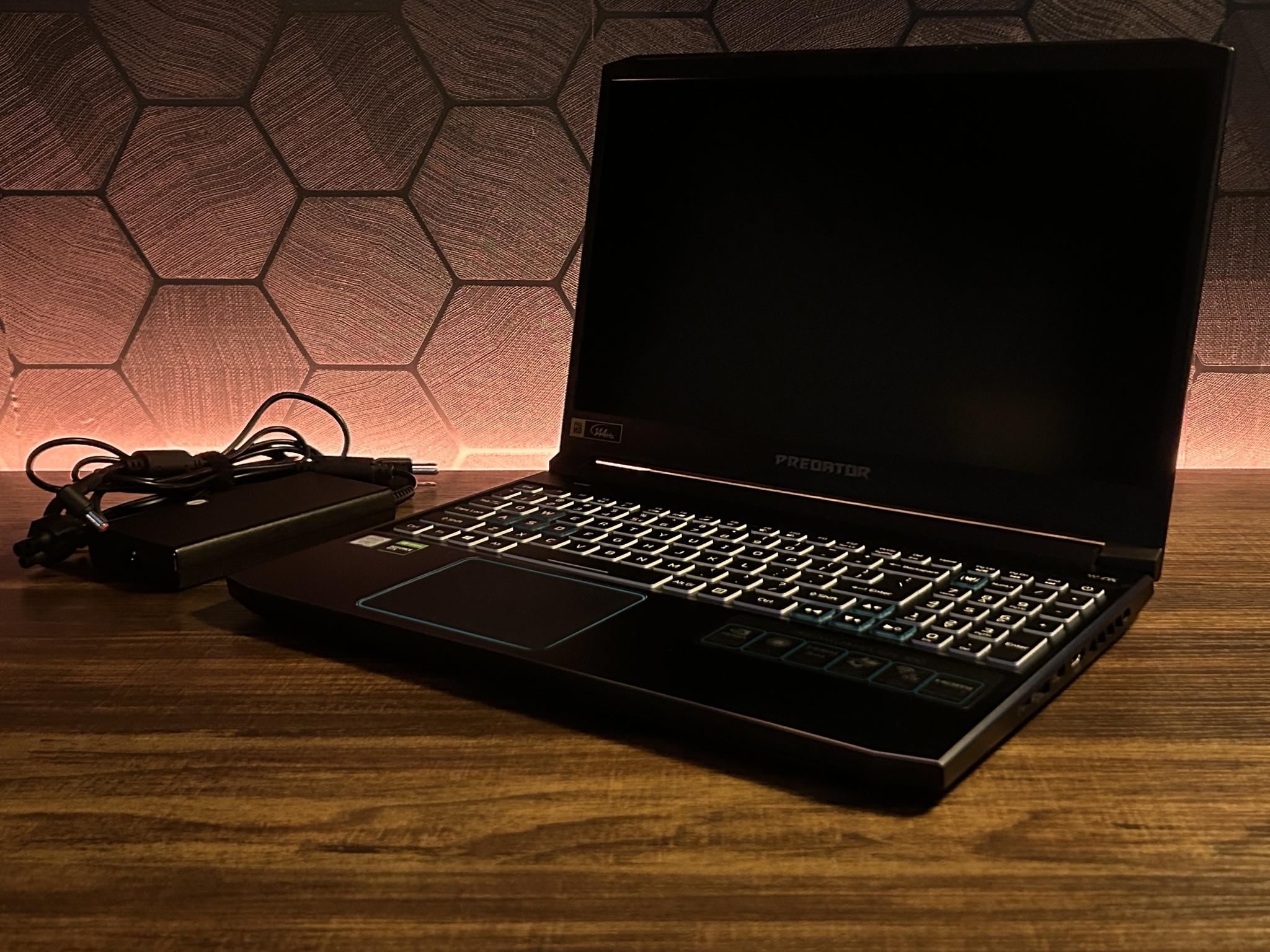 👾Acer Predator👾 Helios 300 Gaming Laptop / Intel i7 9750H / GTX 1660ti / 24GB RAM / 256GB NVME SSD