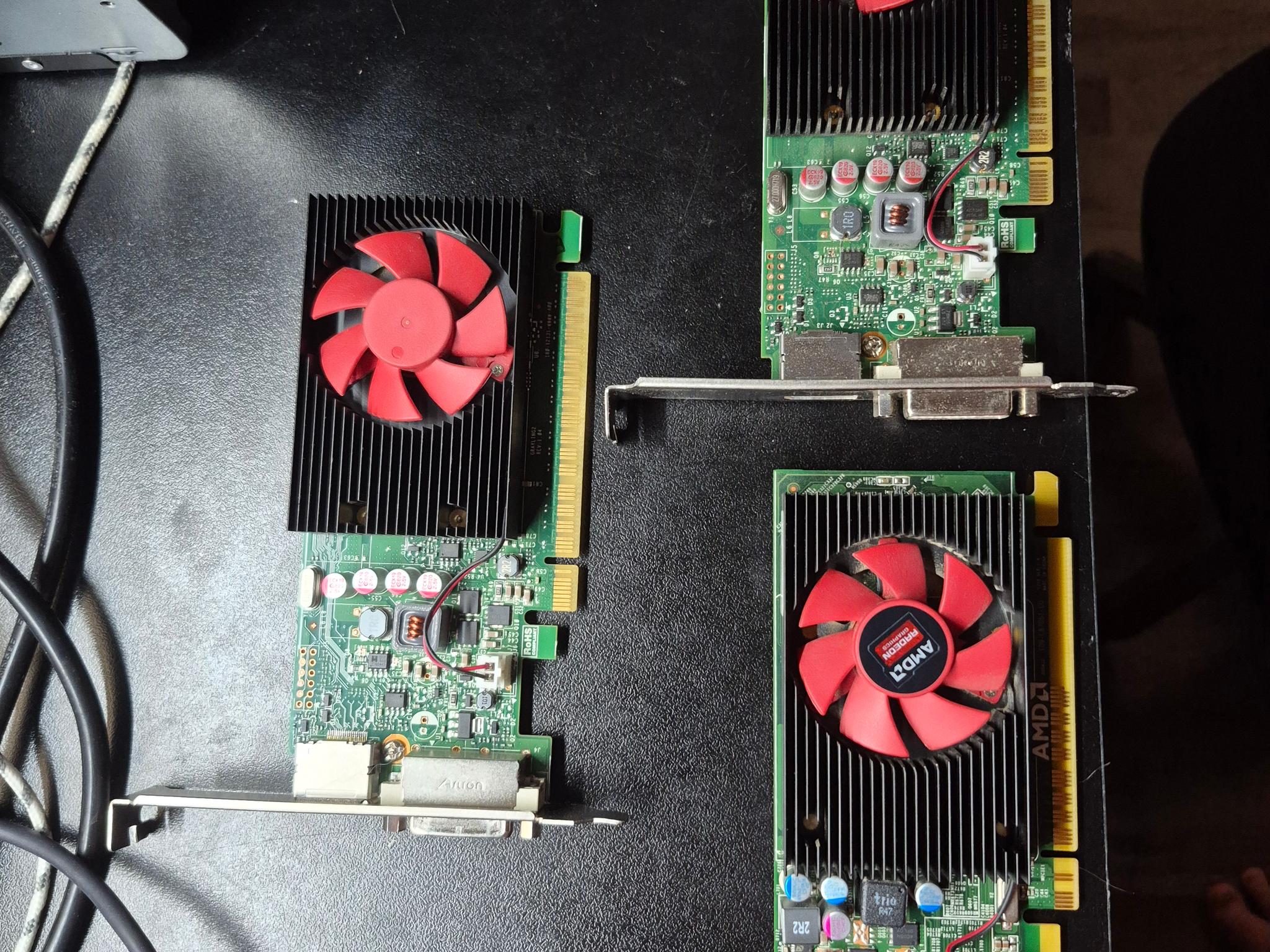Lot of 3 Display Adapters: 2x GT 730 + 1x R5 340X