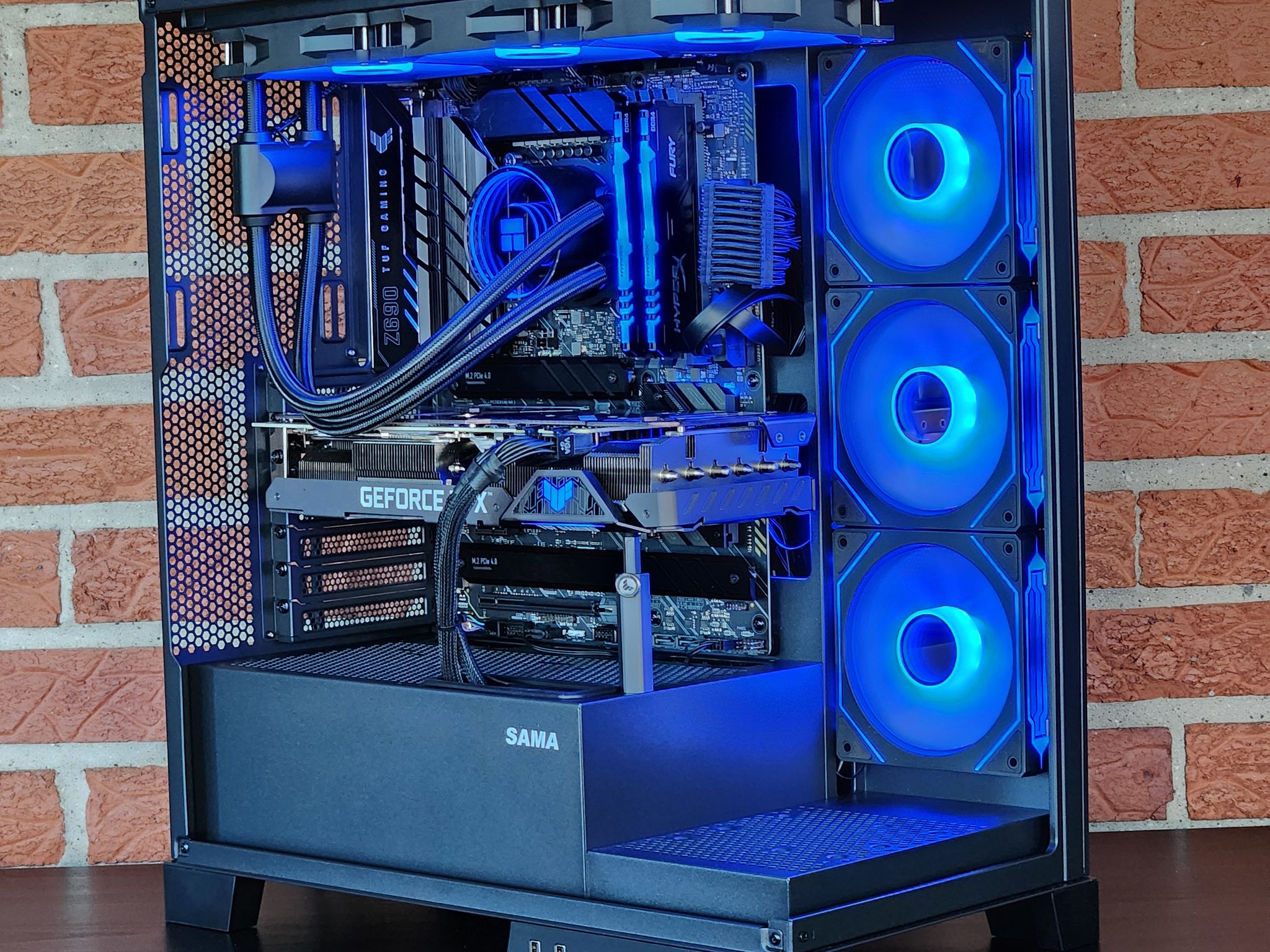 RTX 3090 // RYZEN 9 // 360MM AIO // 32GB RAM // 1TB SSD
