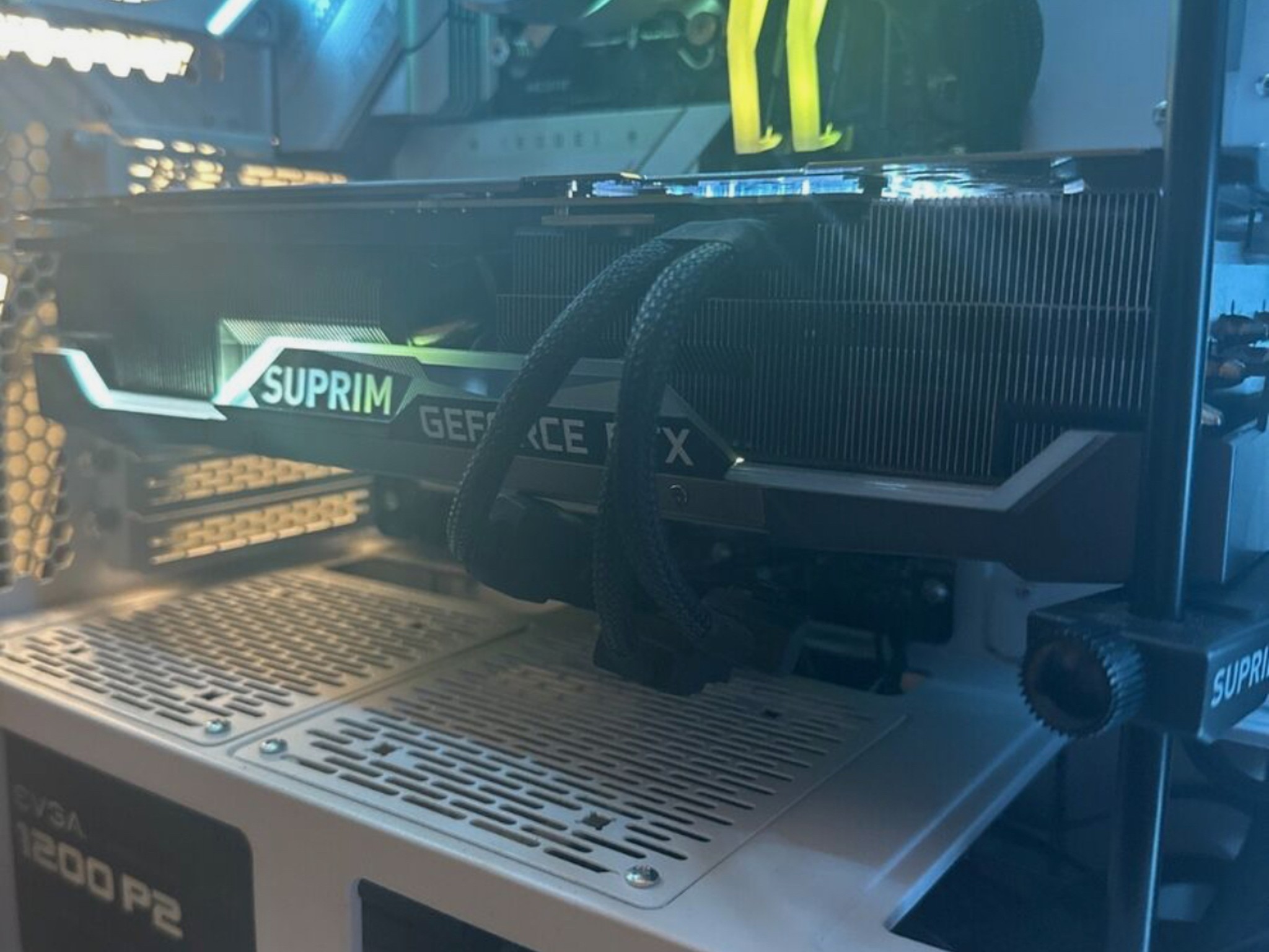 MSI RTX 3090ti SUPRIM X