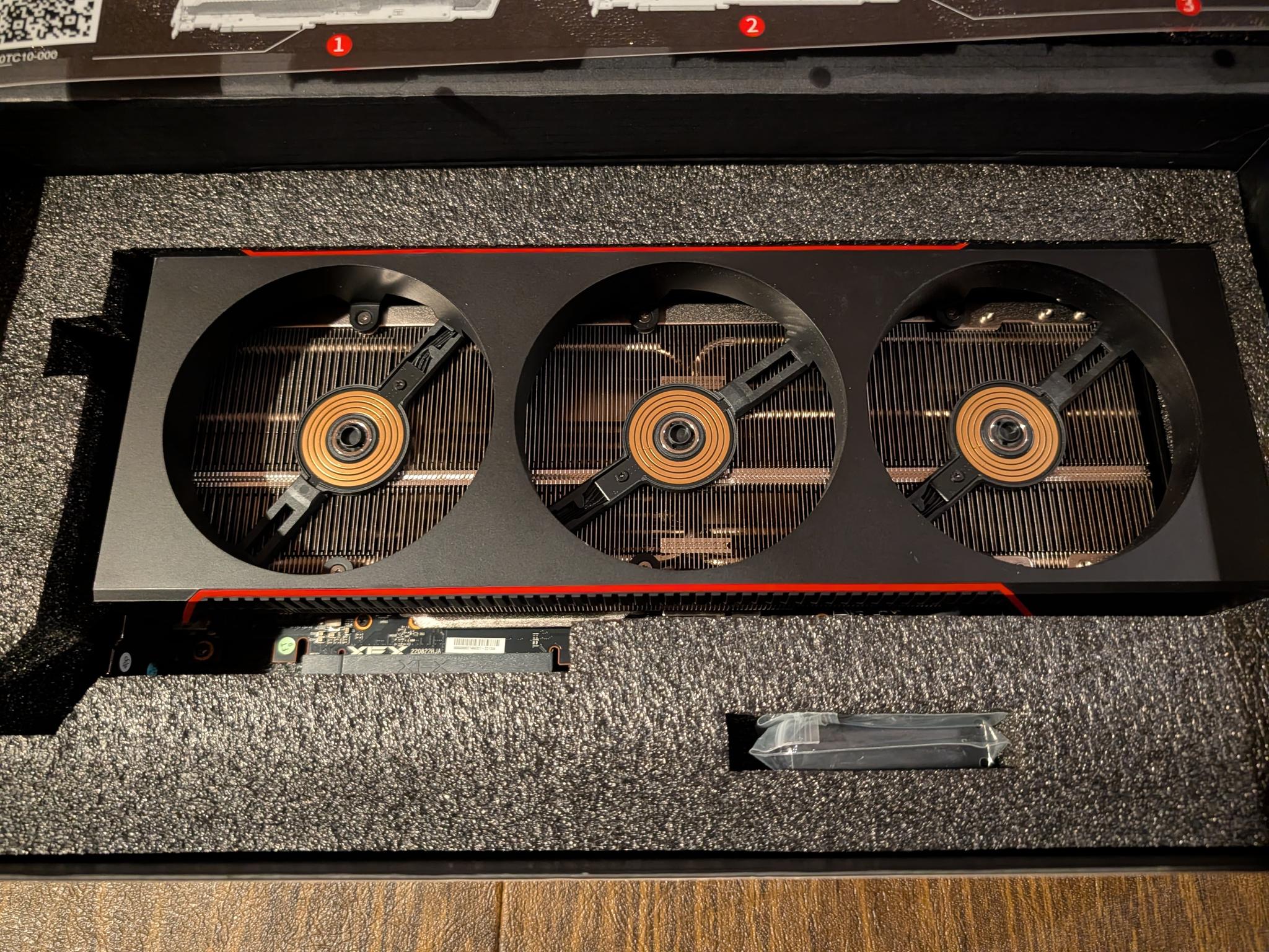 XFX Mercury Radeon RX 7900 XTX Magnetic Air - Image 3
