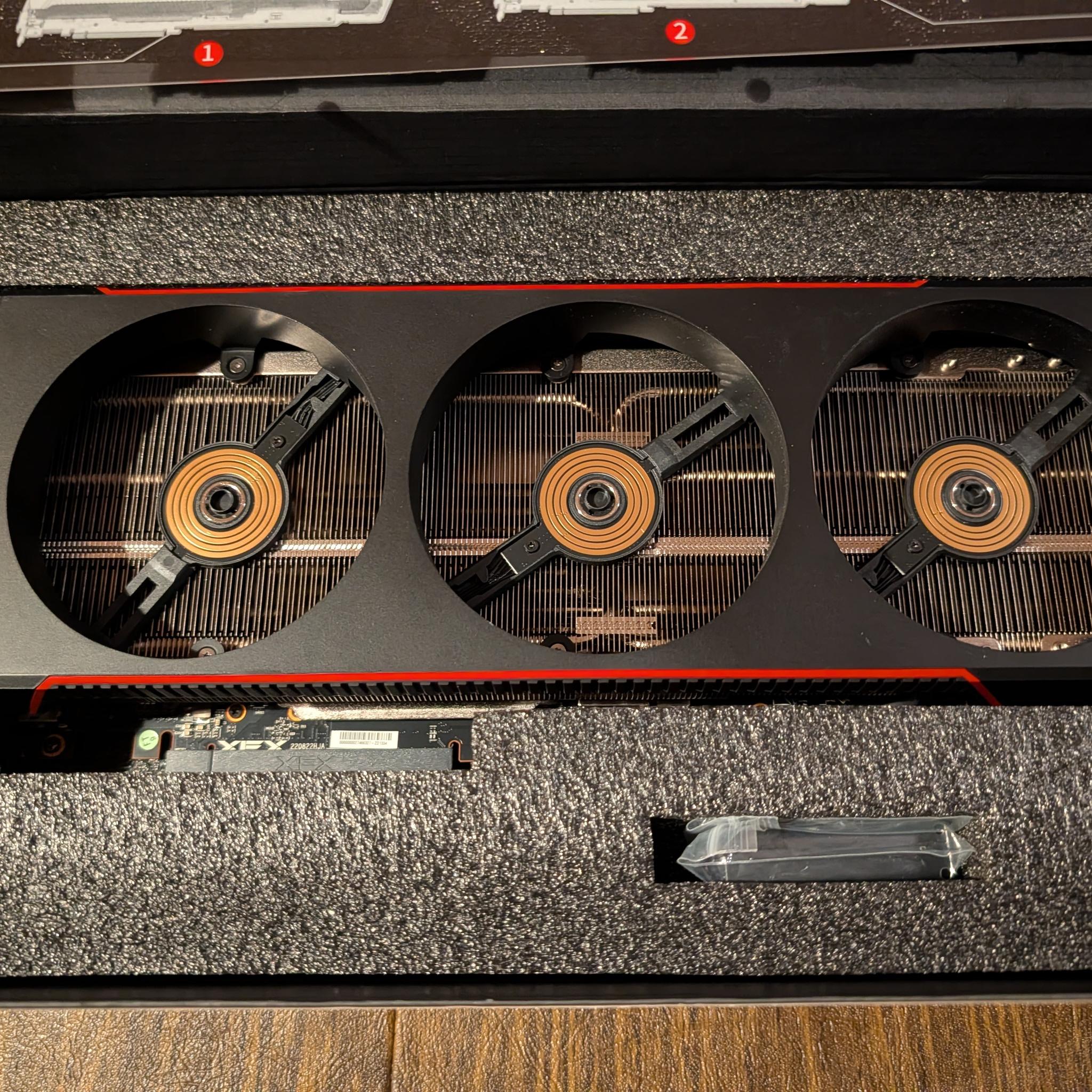 XFX Mercury AMD Radeon RX 7900 XTX Magnetic Air Graphics Card 24GB - Great Condition