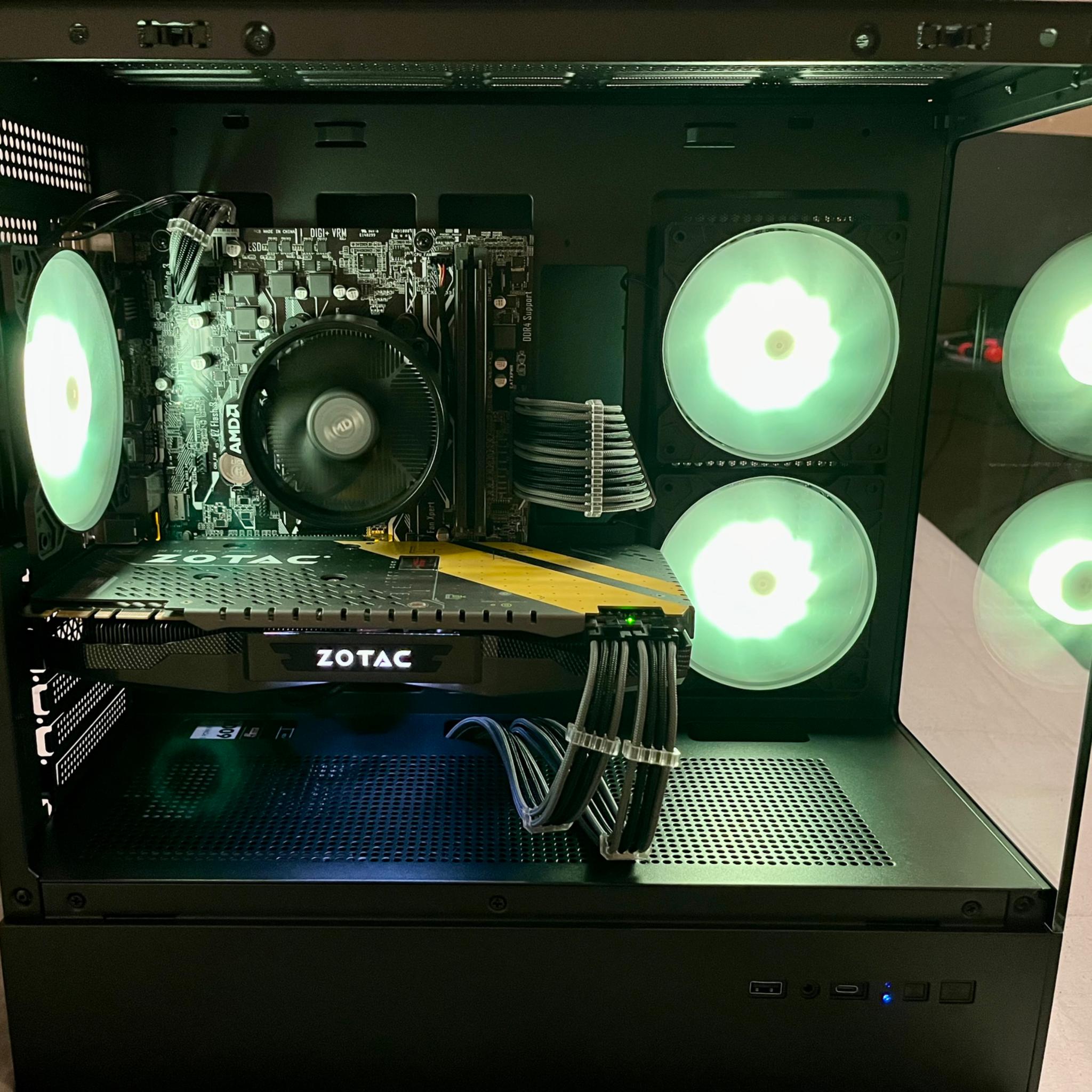 Custom Gaming PC |GTX 1080 // Ryzen 3500x // 16GB DDR4|