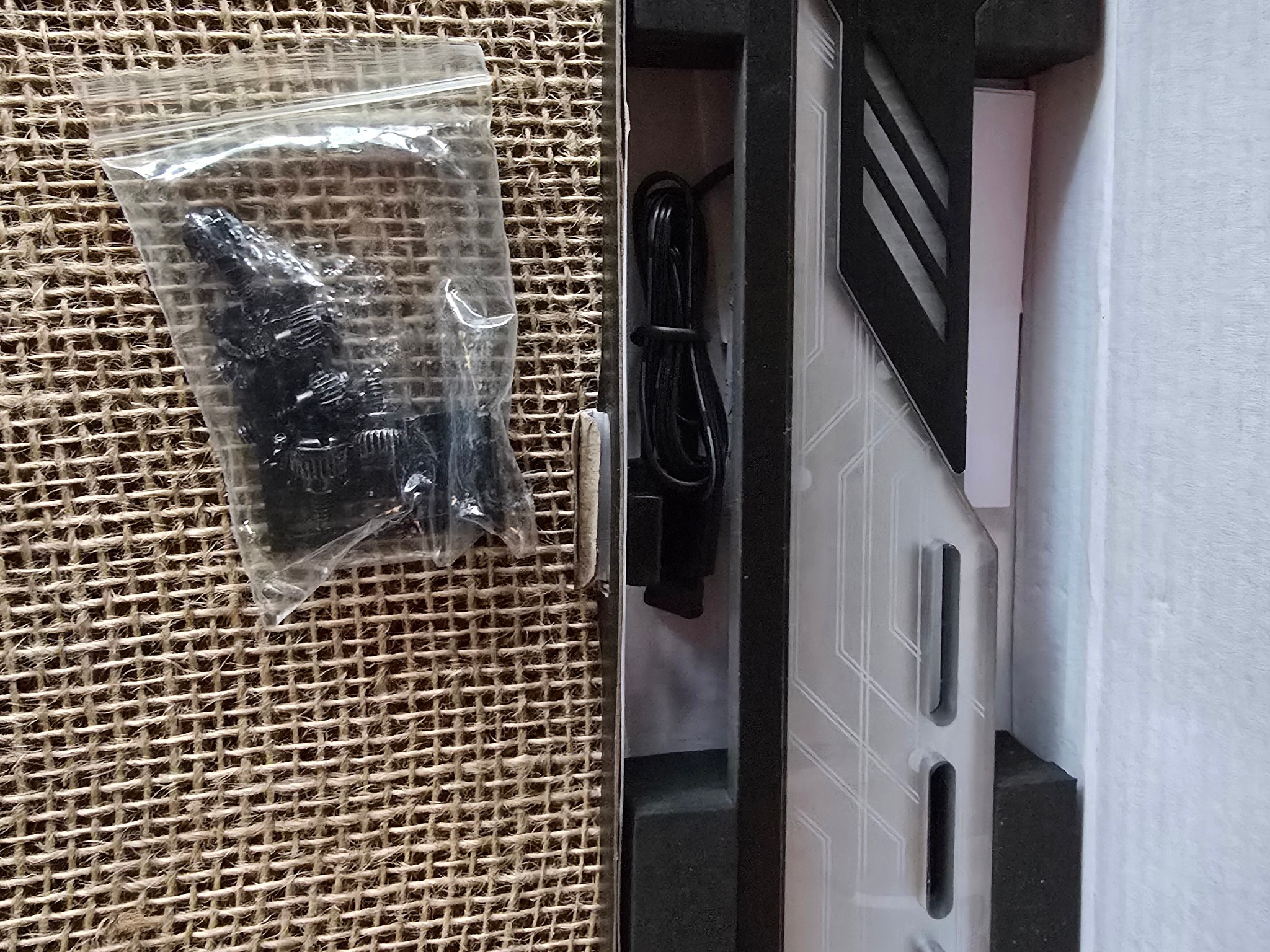 EZDIY GPU Support Bracket ARGB RX 7700 9070 9060 RTX 5090 5080 5070 5060 4070 4060 3080 TI Super XT