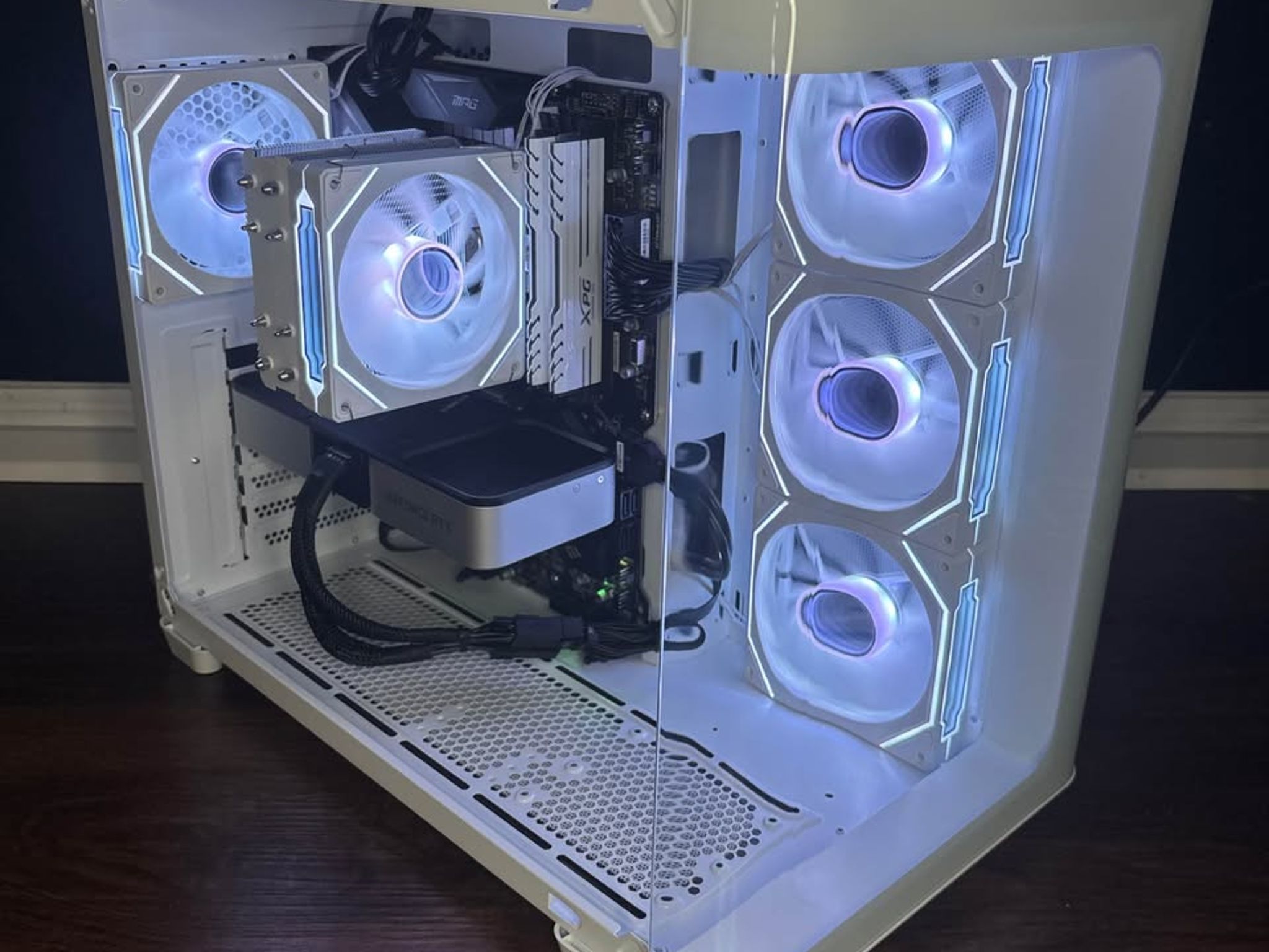 White Gaming PC (RTX 3060 Ti 8GB + Intel Core I7-10700K)