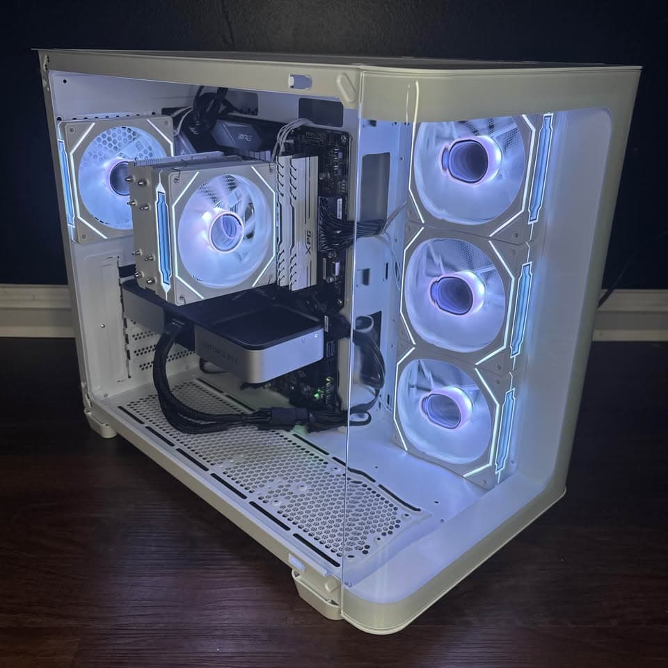 White Gaming PC (RTX 3060 Ti 8GB + Intel Core I7-10700K)