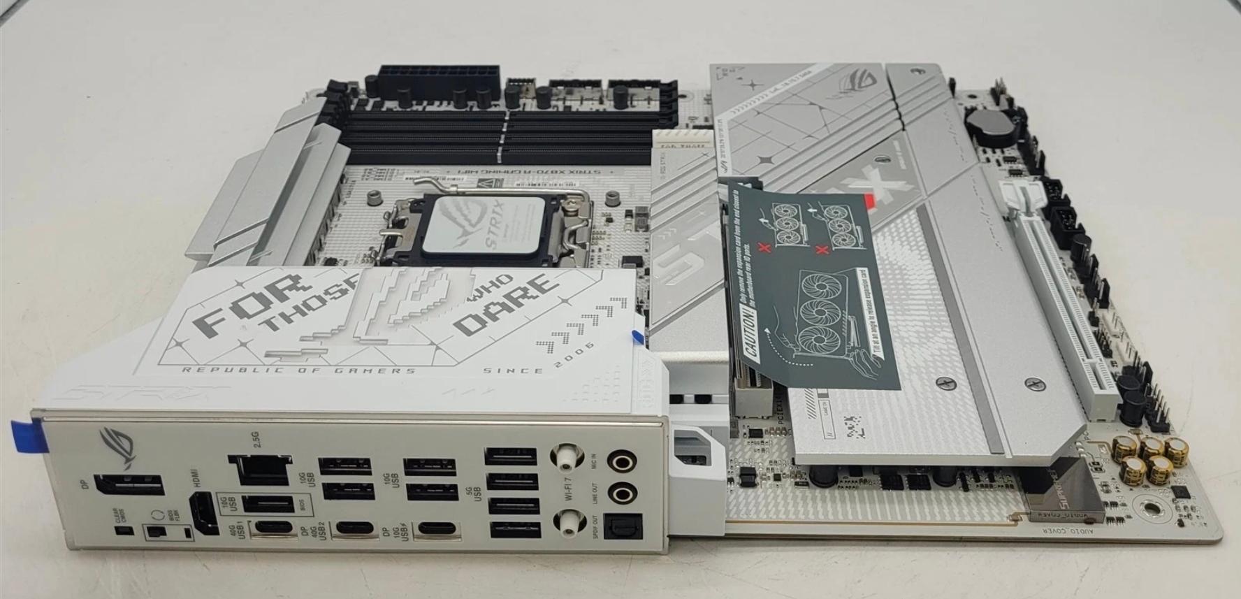 ASUS ROG STRIX X870A  GAMING WIFI + R9 7900X + 500GB NMVE AMD AM5 DDR5 PCIE 5.0