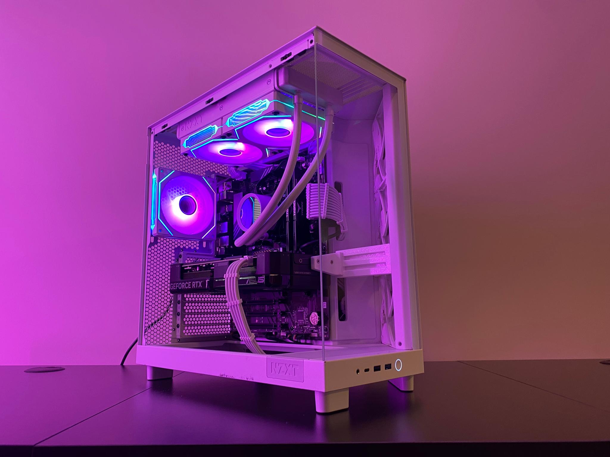 White NZXT Gaming PC | RTX 4070 12GB | Ryzen 5 7600X | 16GB DDR5 | 1TB NVMe | LCD AIO | RGB