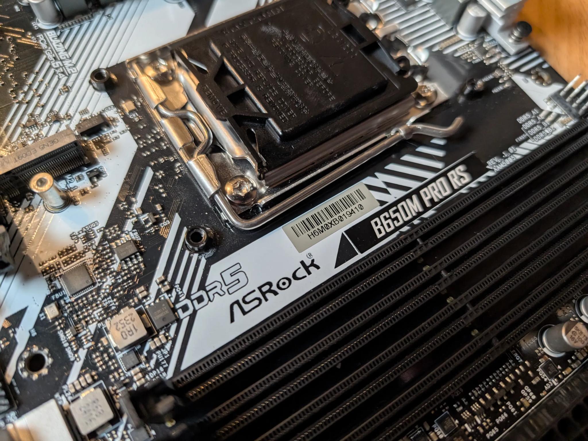 ASROCK B650M PRO RS