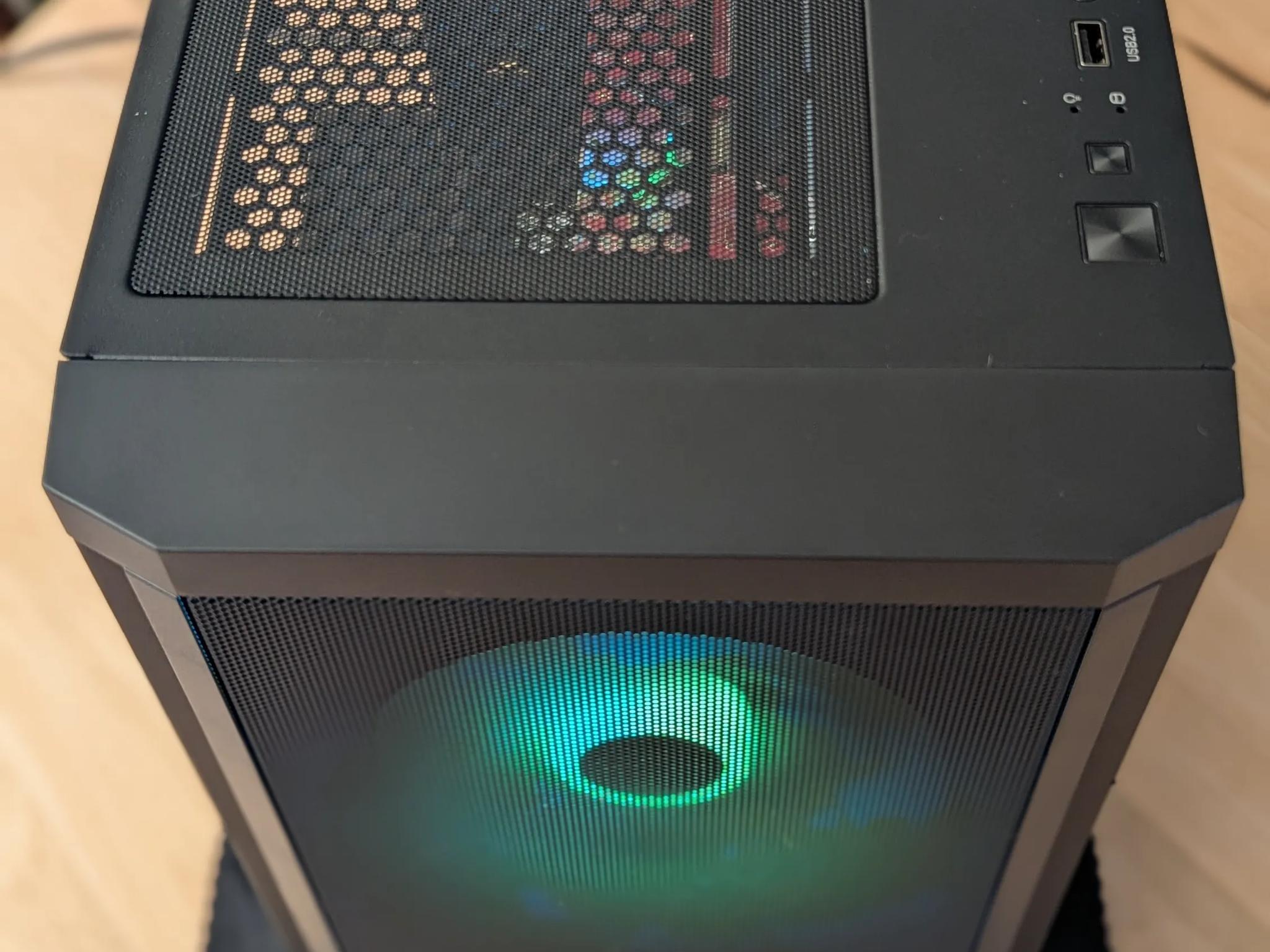Hydra – 5700 XT / Ryzen 5 5500 – 16GB RAM, 1TB NVMe, 650W Gold – MicroATX Gaming PC