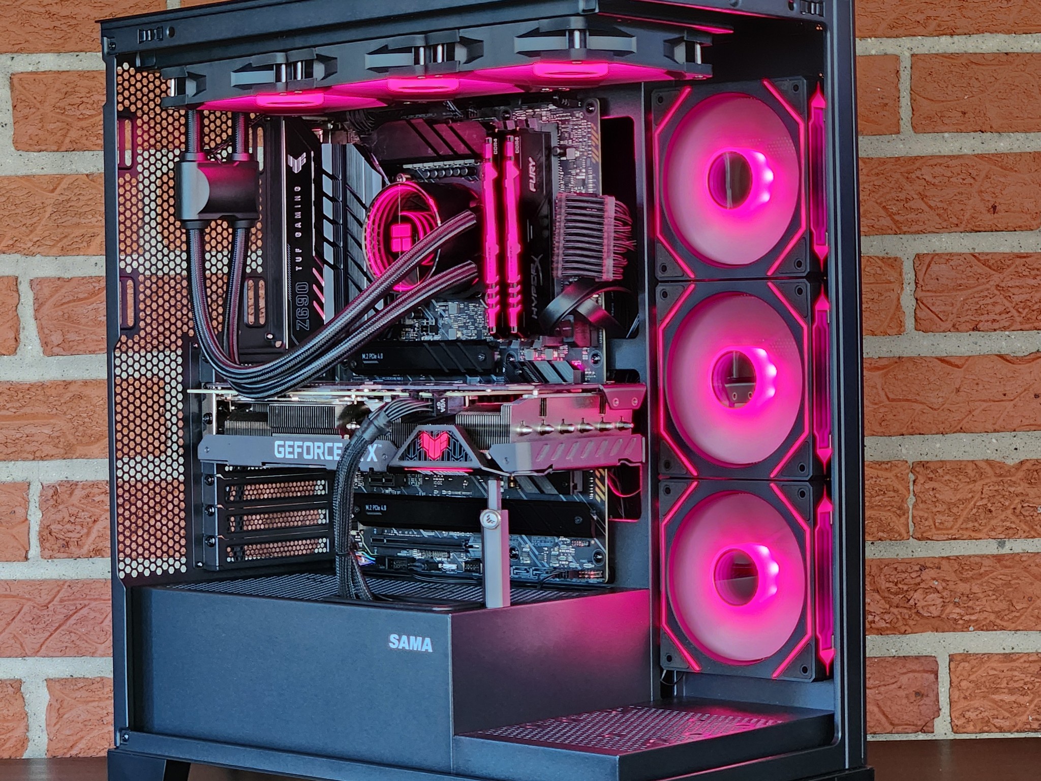 RTX 3090 // RYZEN 9 // 360MM AIO // 32GB RAM // 1TB SSD