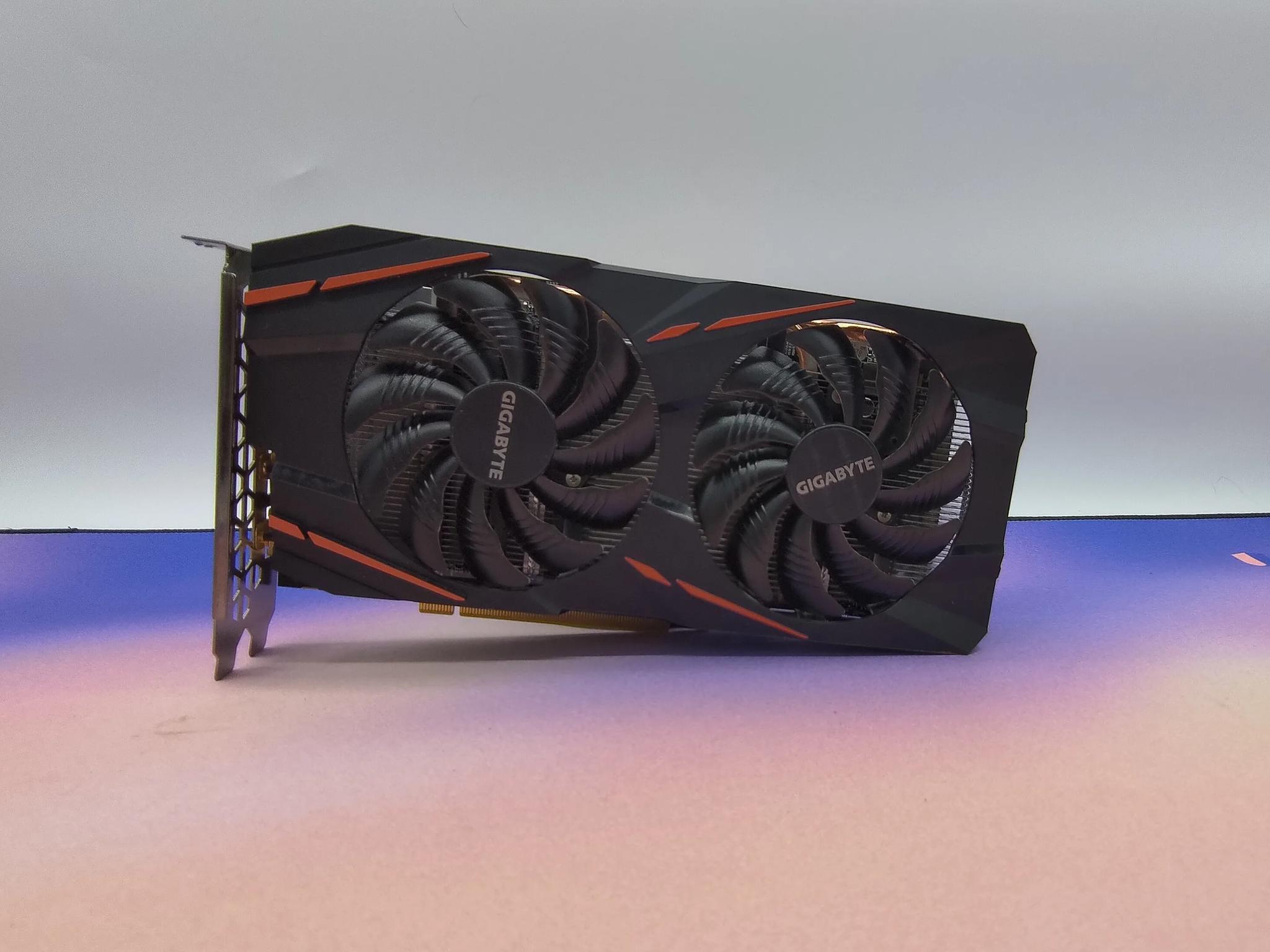 Gigabyte Windforce RX 590