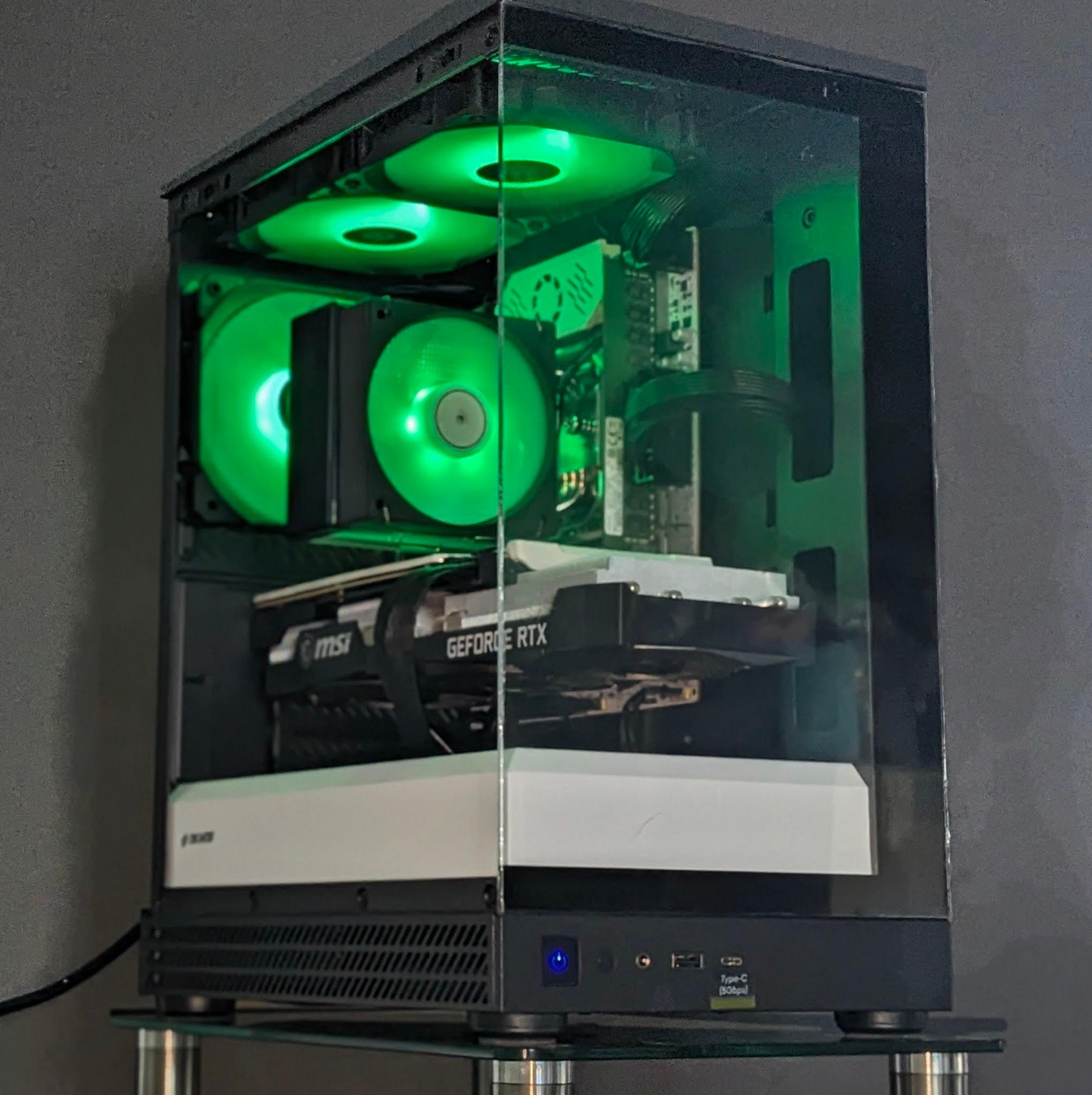 シャチ  ⚫⚪RTX 3070⚫⚪32GB DDR4 RAM⚫⚪Intel(8-cores/16-threads)⚫⚪1tb Nvme⚫⚪Windows 11 Pro