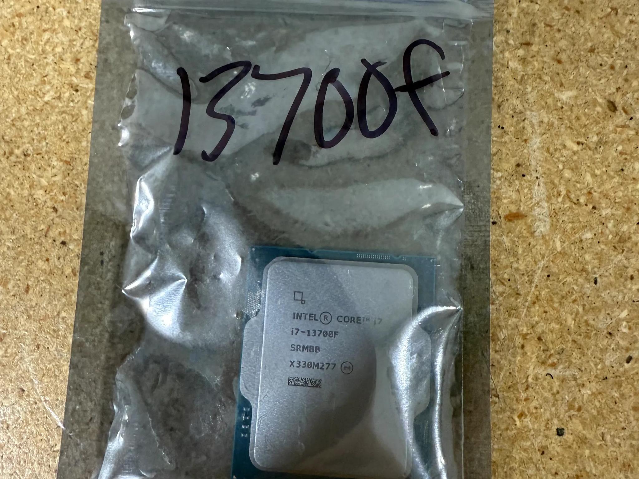 Intel® Core™ i7-13700F Desktop Processor 16 Cores