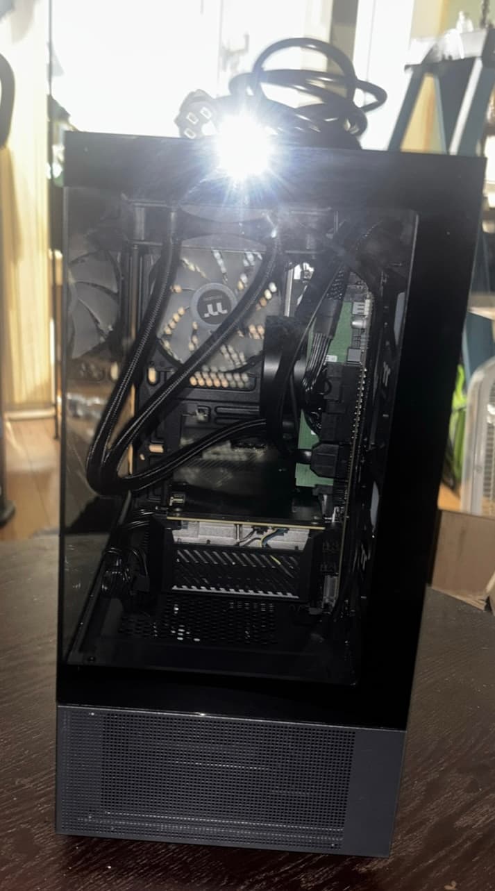 Radeon RX 5600 XT Custom Gaming PC - Ryzen 5 5500, 16GB RAM, 512GB SSD