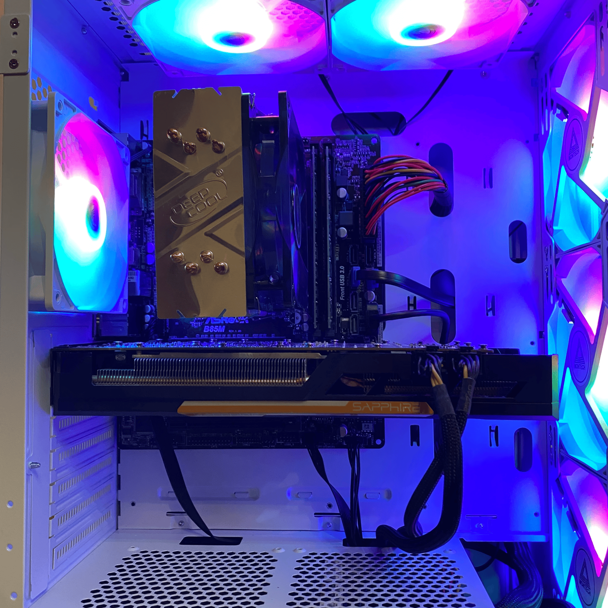 Midrange Gaming PC with Intel Core i7-4770 and Radeon R9 390