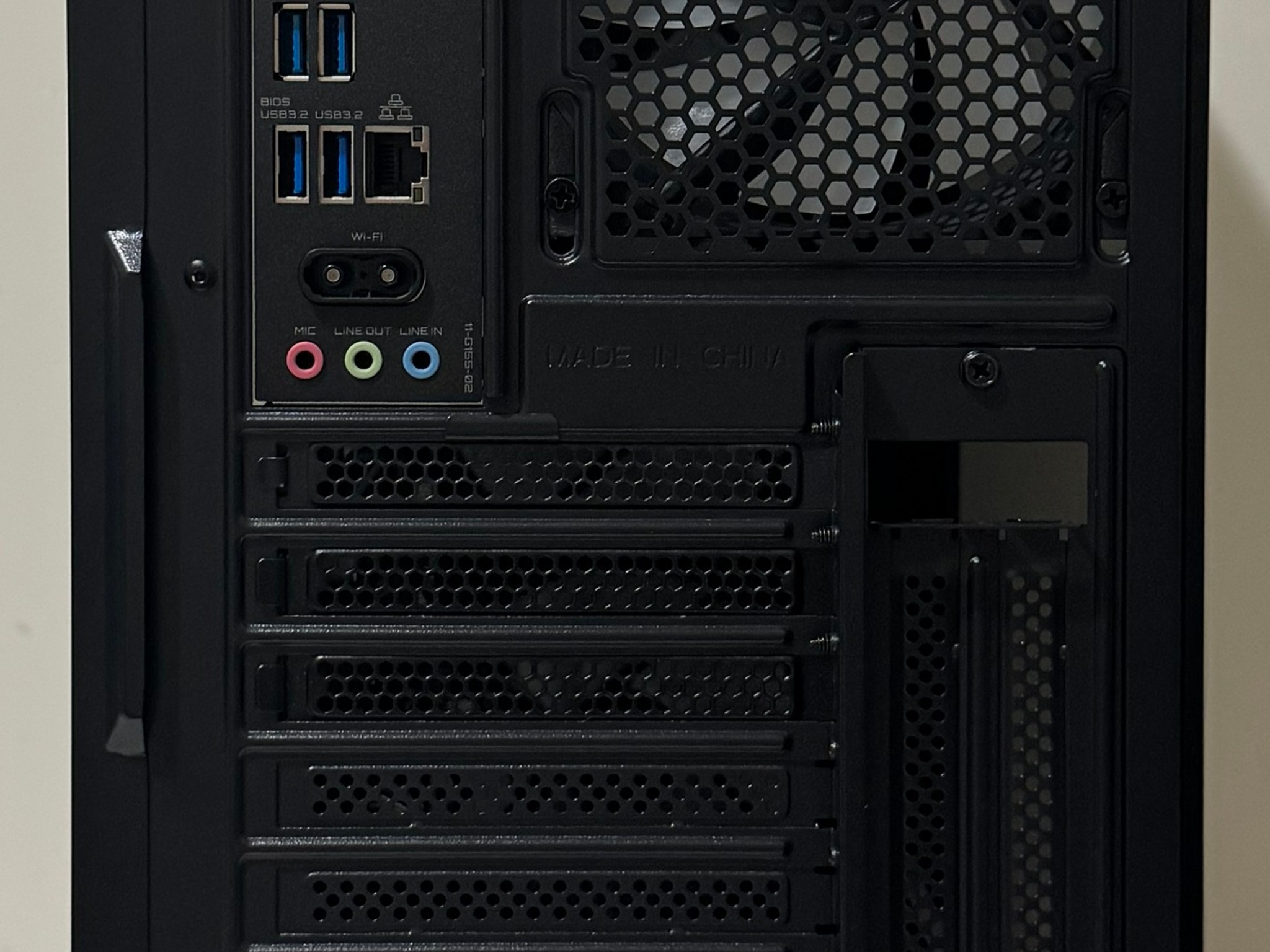 AMD Ryzen 5 5600G Gaming PC Radeon Vega 7 Graphics GIGABYTE B550M GAMING X WIFI6