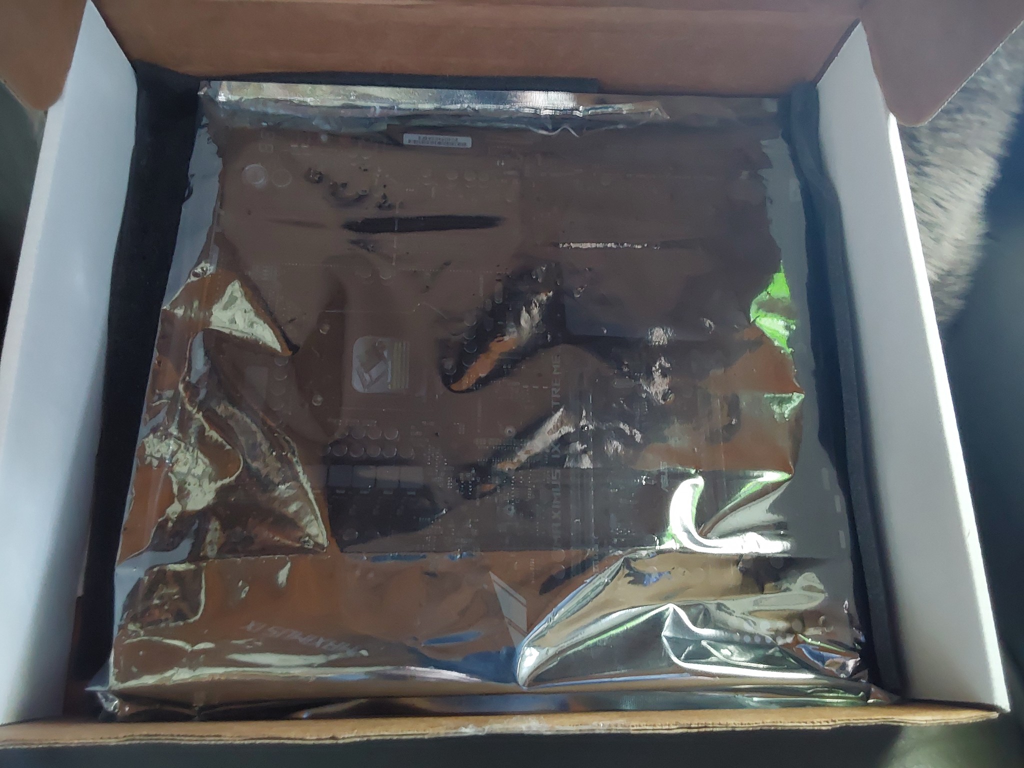 ASUS ROG Maximus IX Extreme Z270 LGA 1151 Intel DDR4 EATX Motherboard