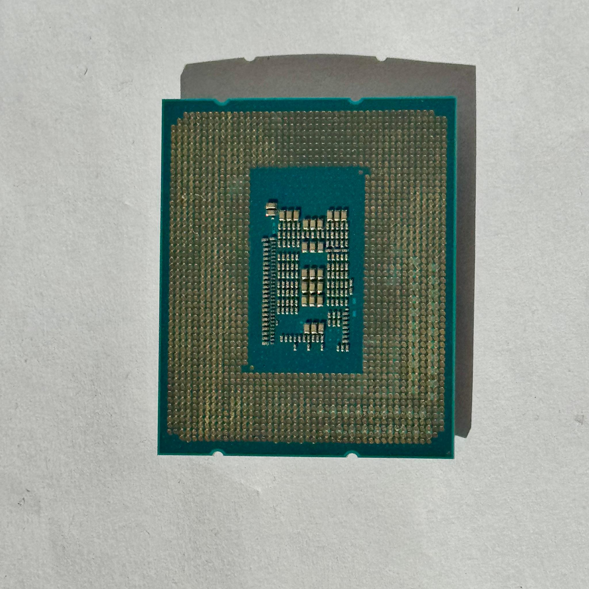 Intel Core i3-12100