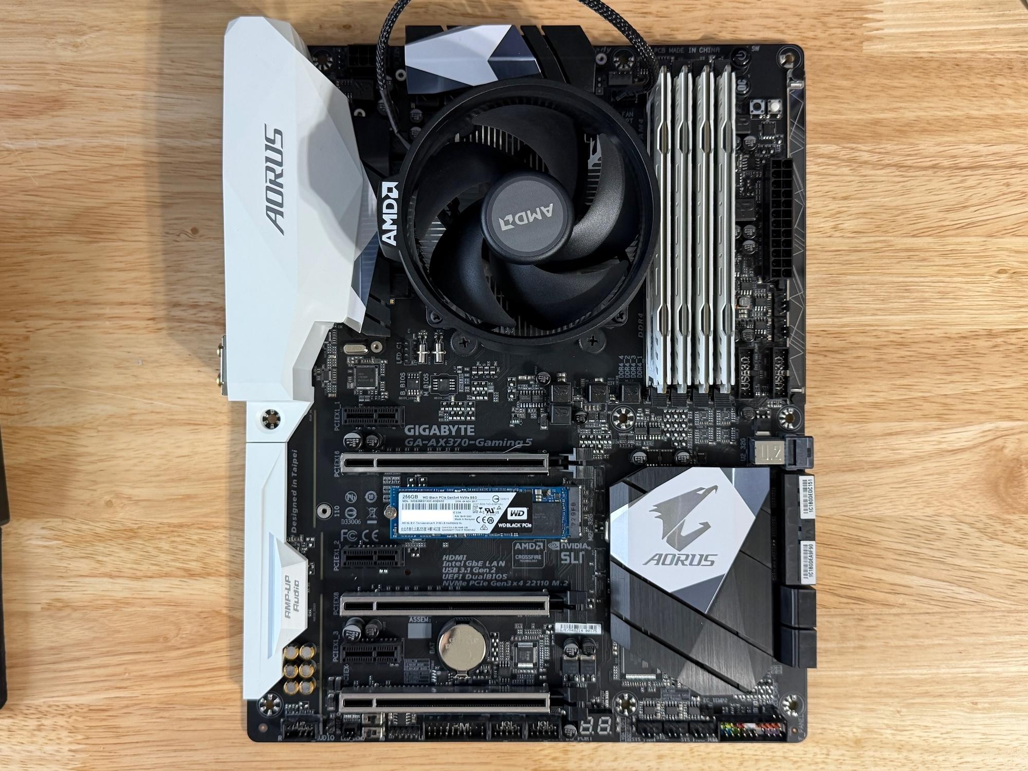 Gigabyte GA-AX370-GAMING 5 ATX AM4 Motherboard, Ryzen 5 1600, 32GB DDR4-2666