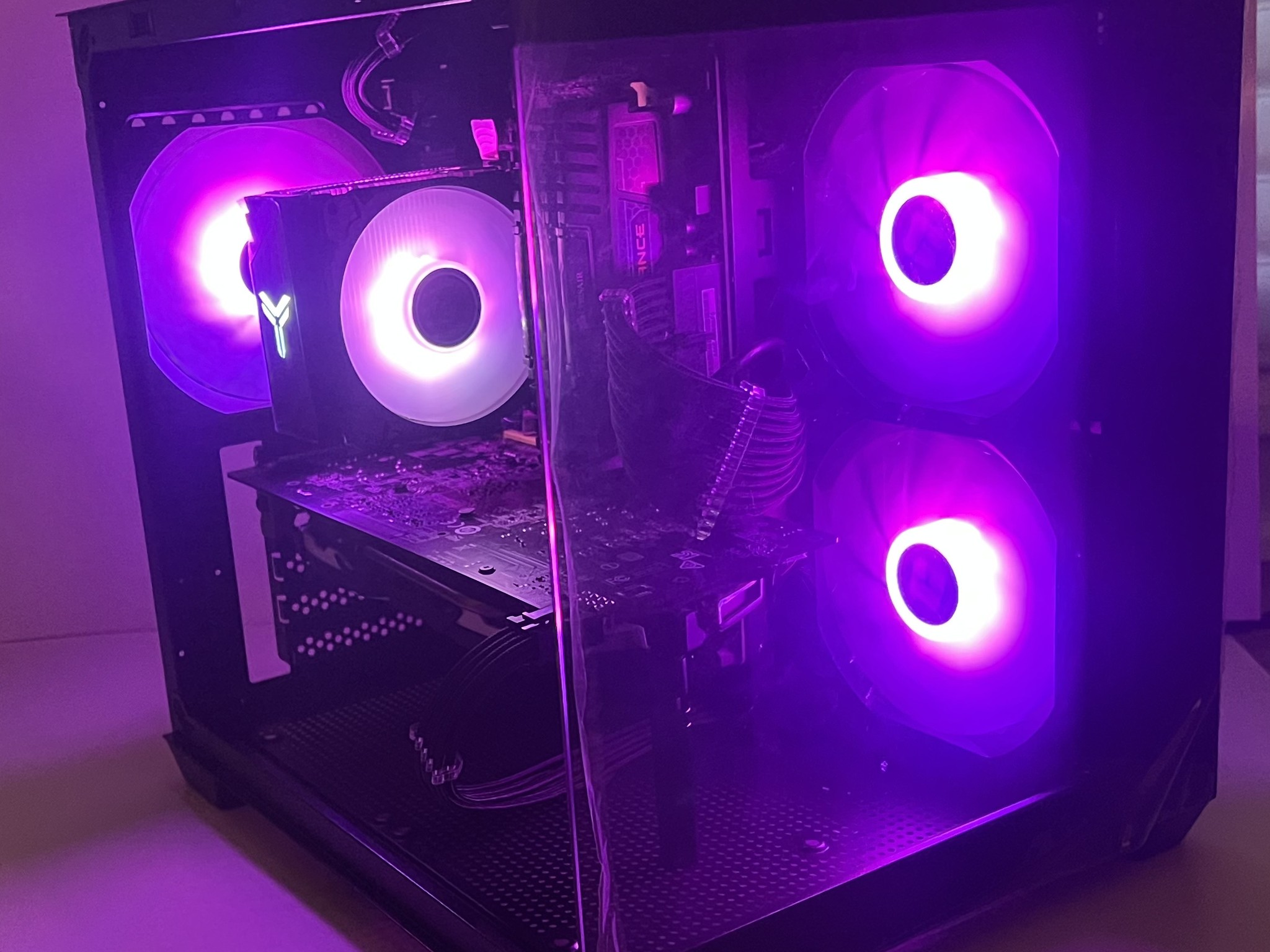 Custom RGB gaming PC I5 4970k RX 580 6gb 16gb DDR3 Ram 500gb SSD