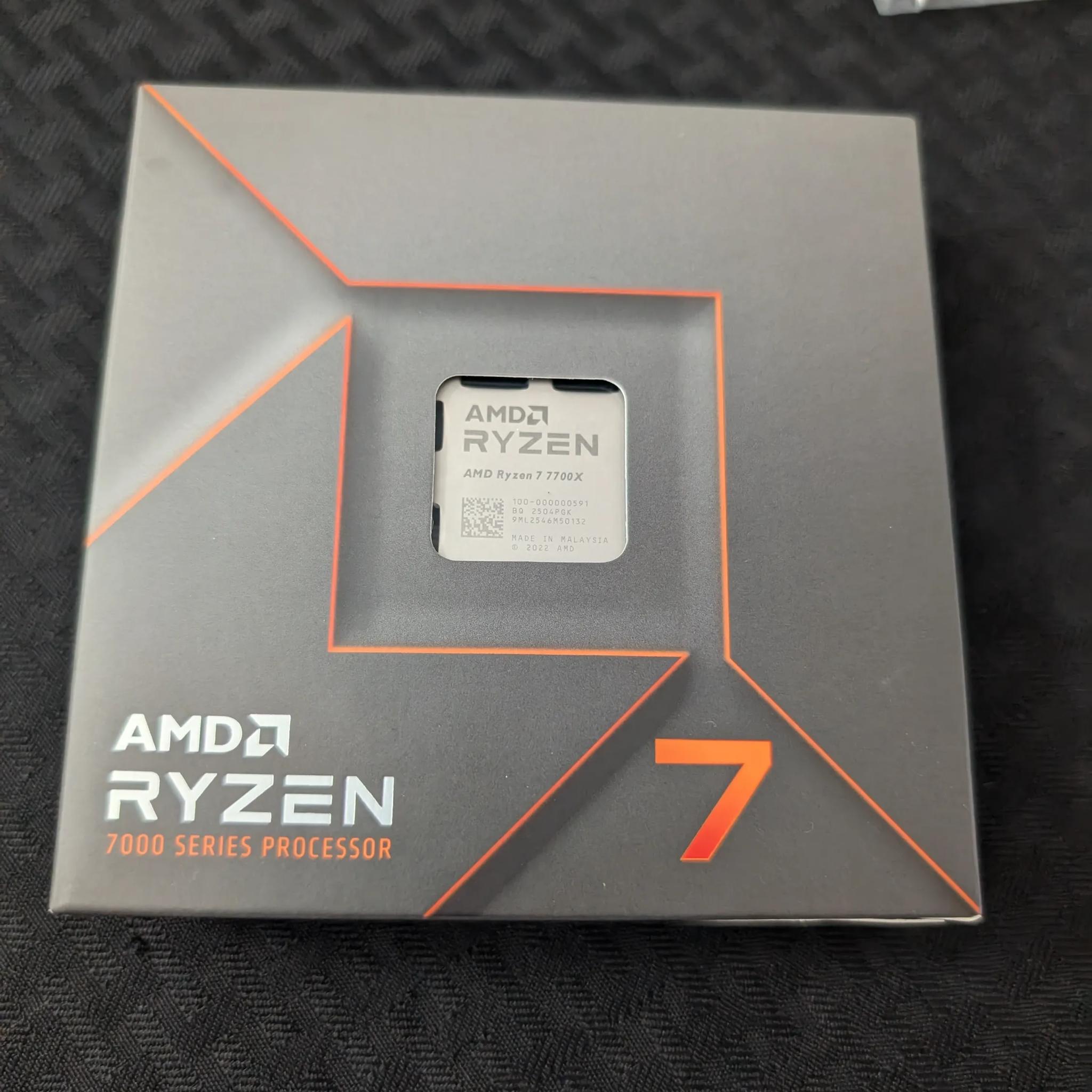 Ryzen 7 7700x open box new