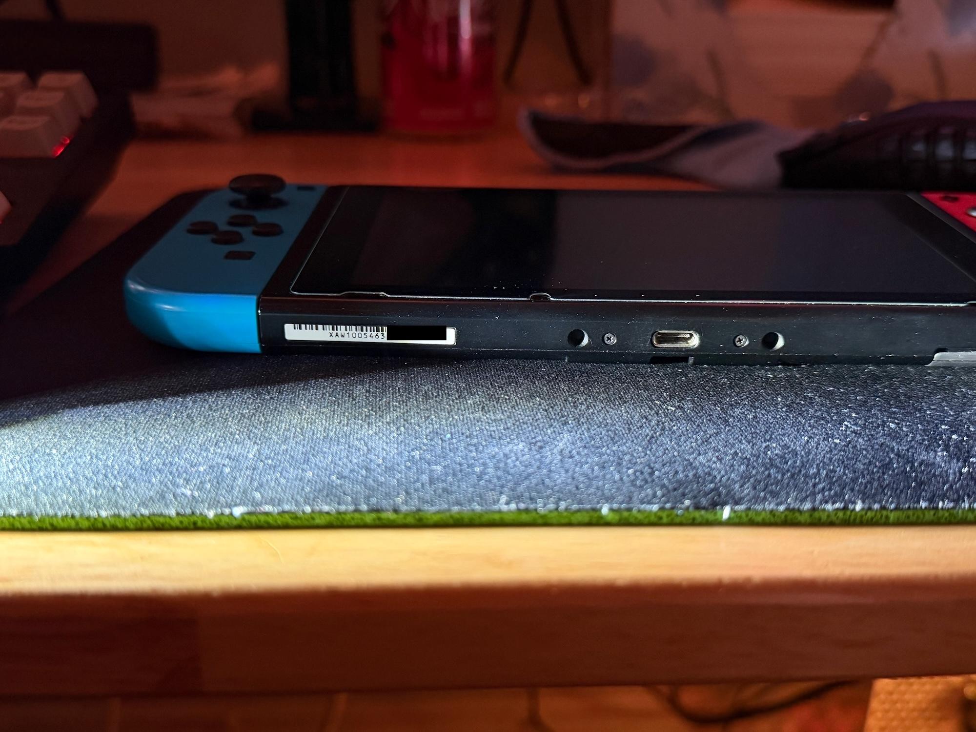 Nintendo Switch Partial Box Set (Unpatched) + 256GB microSD + Carrying Case
