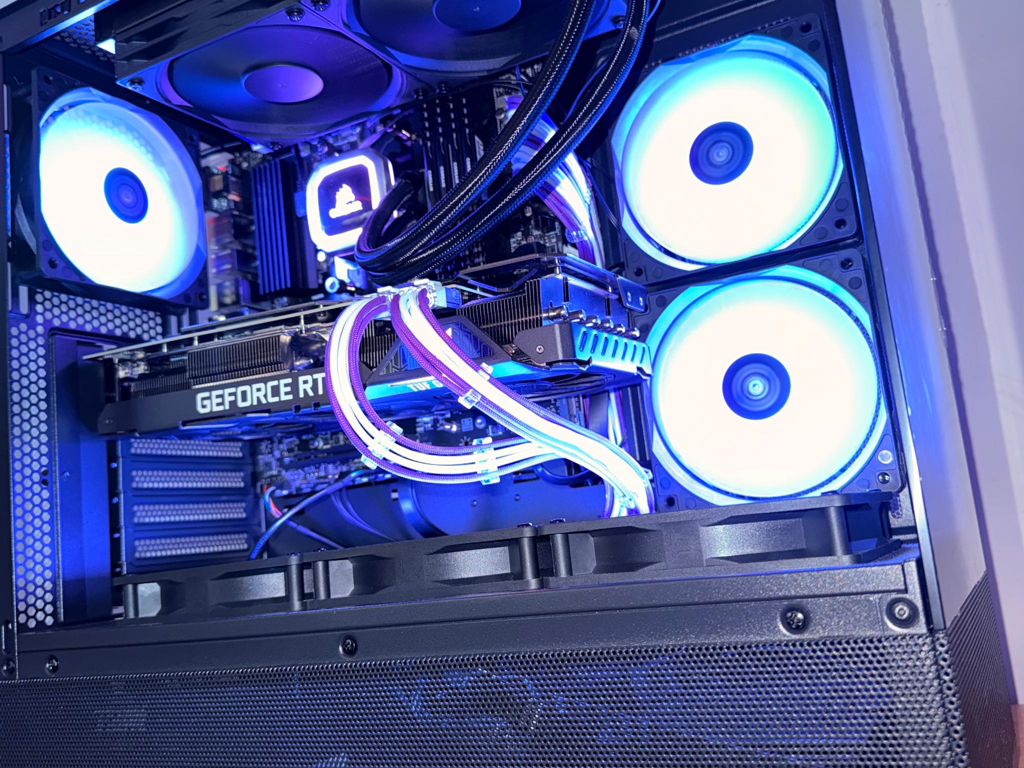 ⚪Mist⚪ | 300+ fps fortnite | Ryzen 7 5700x | 3070ti triple fan