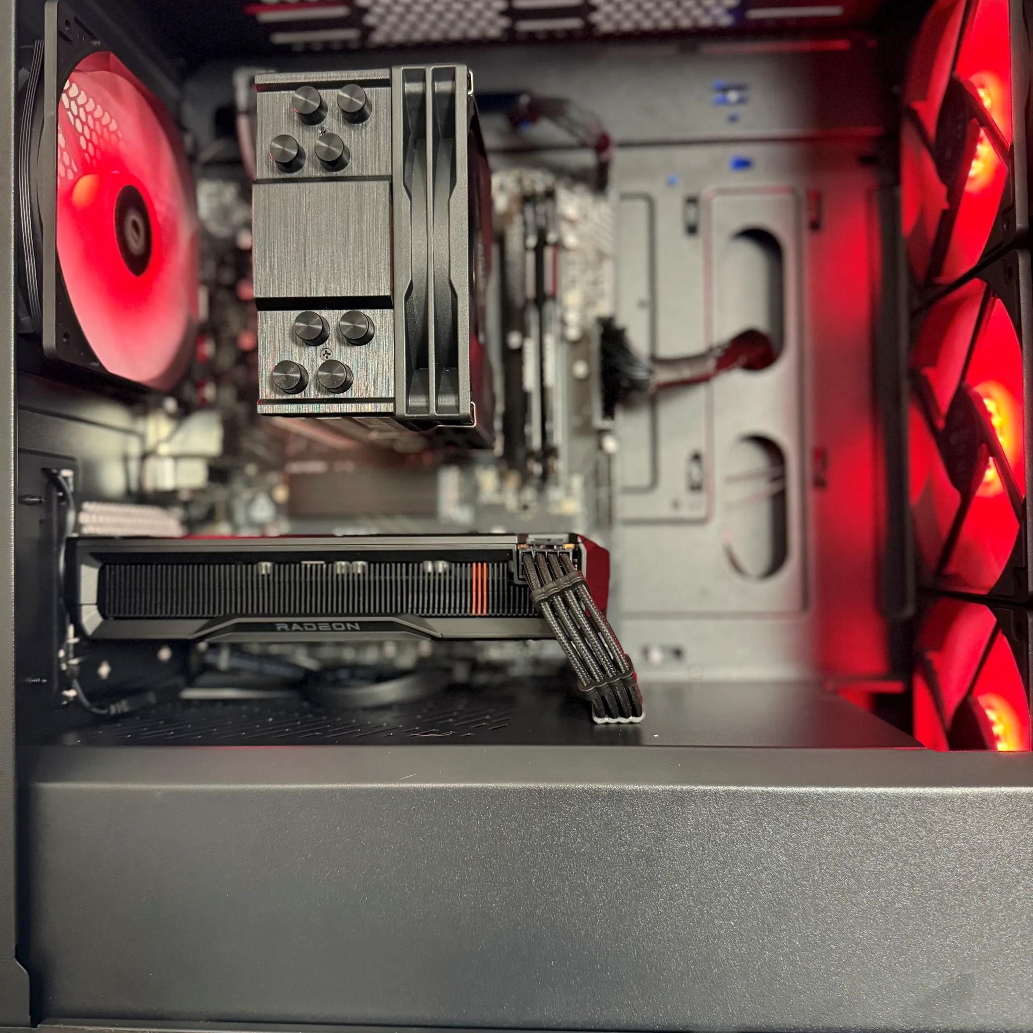 Balanced Combo : Ryzen 5 8400F + RX 7600