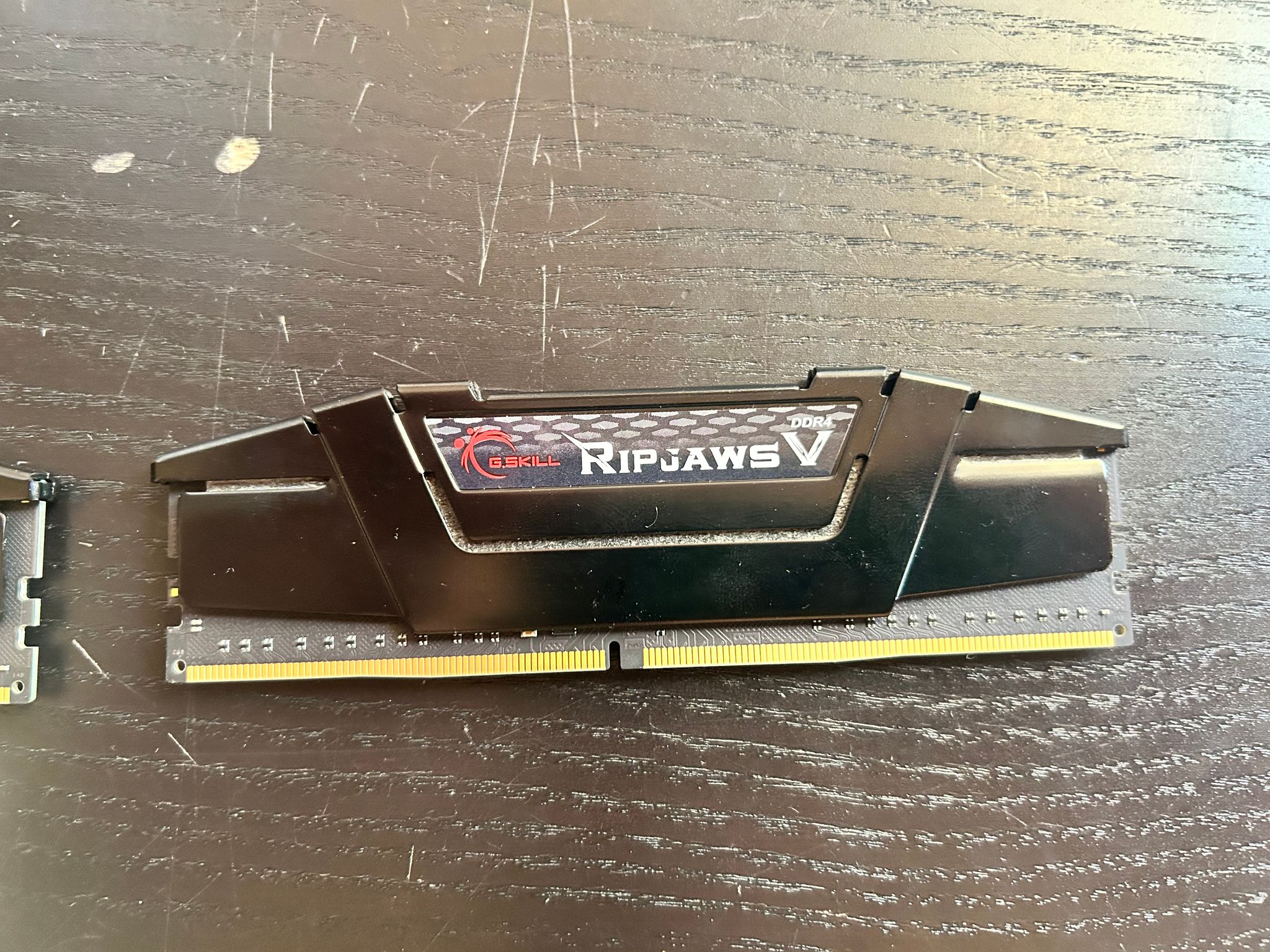 G. SKILL Ripjaws V Series 32GB (2 x 16GB) PC4-25600 (DDR4-3200) Memory