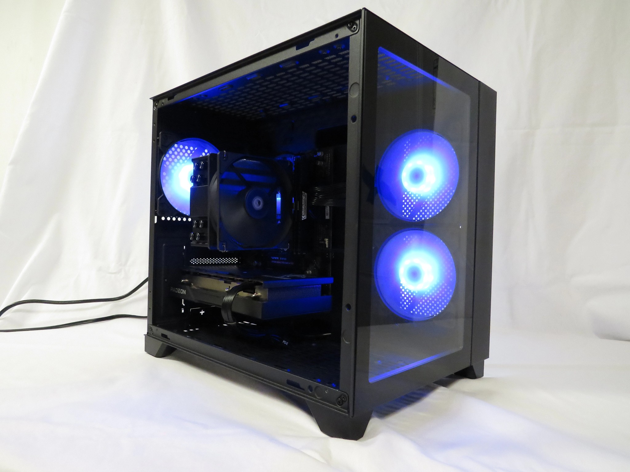 Mid-Range Magic! Ryzen 5 5600 and an AMD RX 6600 with 500GB M.2 SSD 16GB DDR4